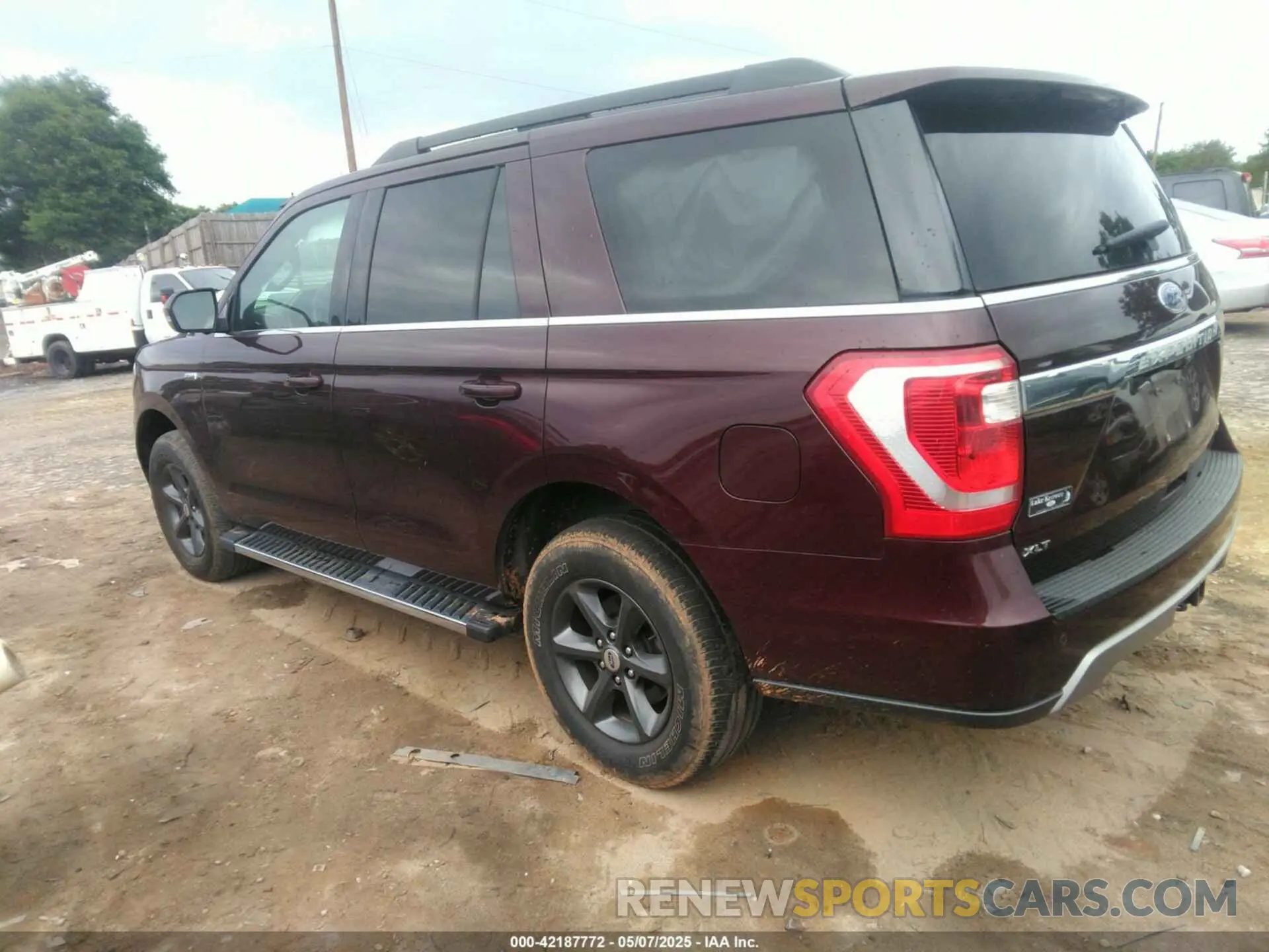 3 Photograph of a damaged car 1FMJU1JT0LEA07072 FORD EXPEDITION 2020
