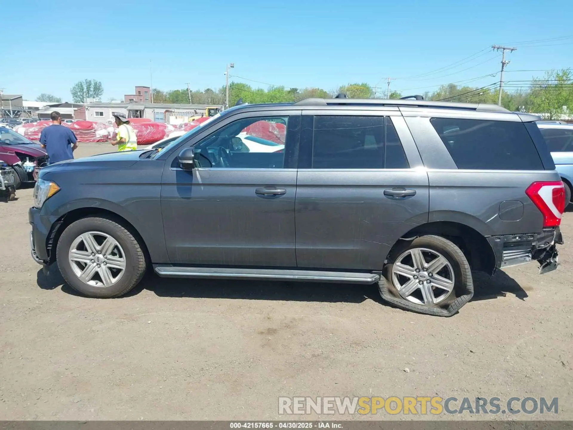 14 Photograph of a damaged car 1FMJU1JT2LEA72246 FORD EXPEDITION 2020