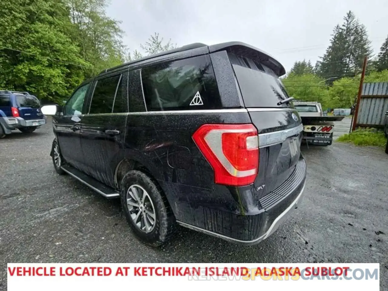 3 Photograph of a damaged car 1FMJU1JT8LEA81582 FORD EXPEDITION 2020