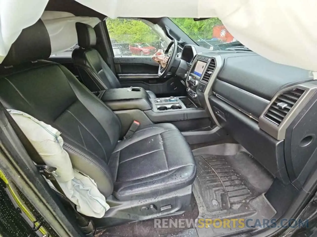 5 Photograph of a damaged car 1FMJU1JT8LEA81582 FORD EXPEDITION 2020