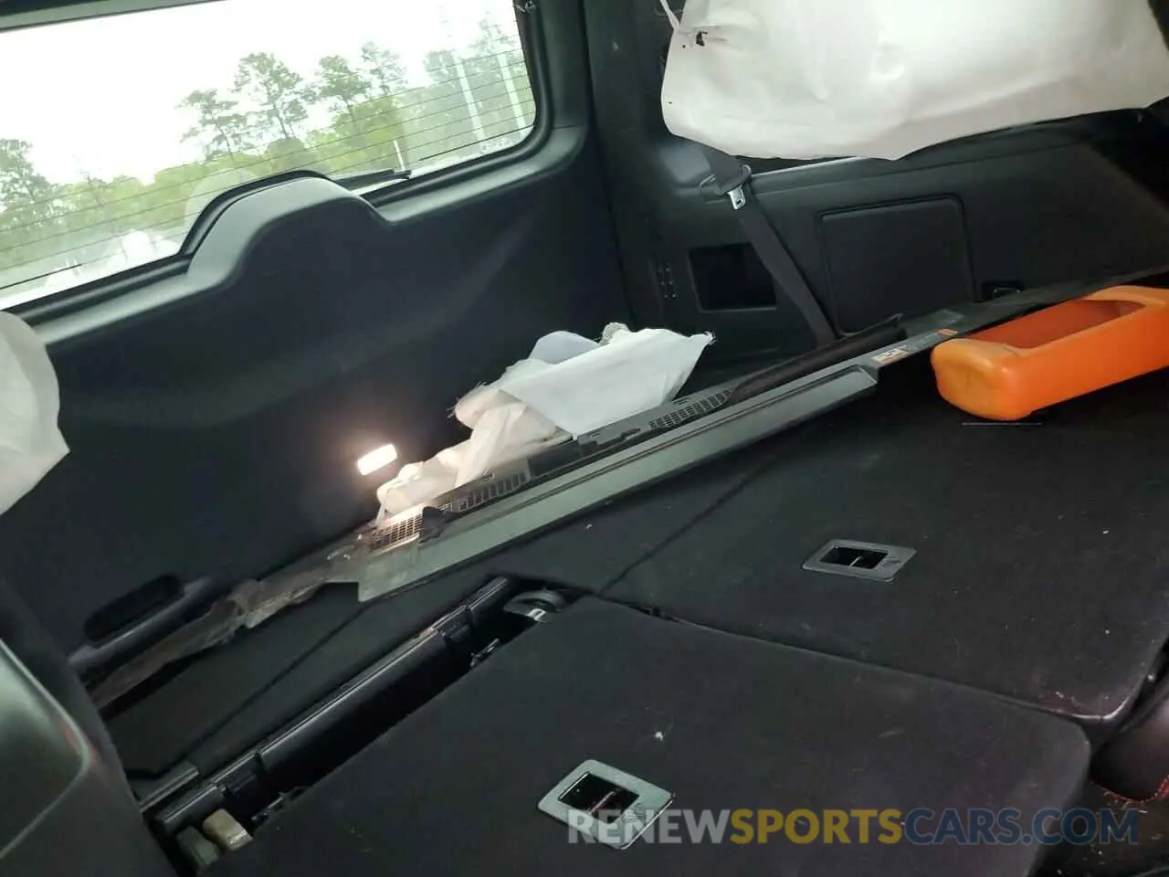 13 Photograph of a damaged car 1FMJU1KT2LEA00882 FORD EXPEDITION 2020