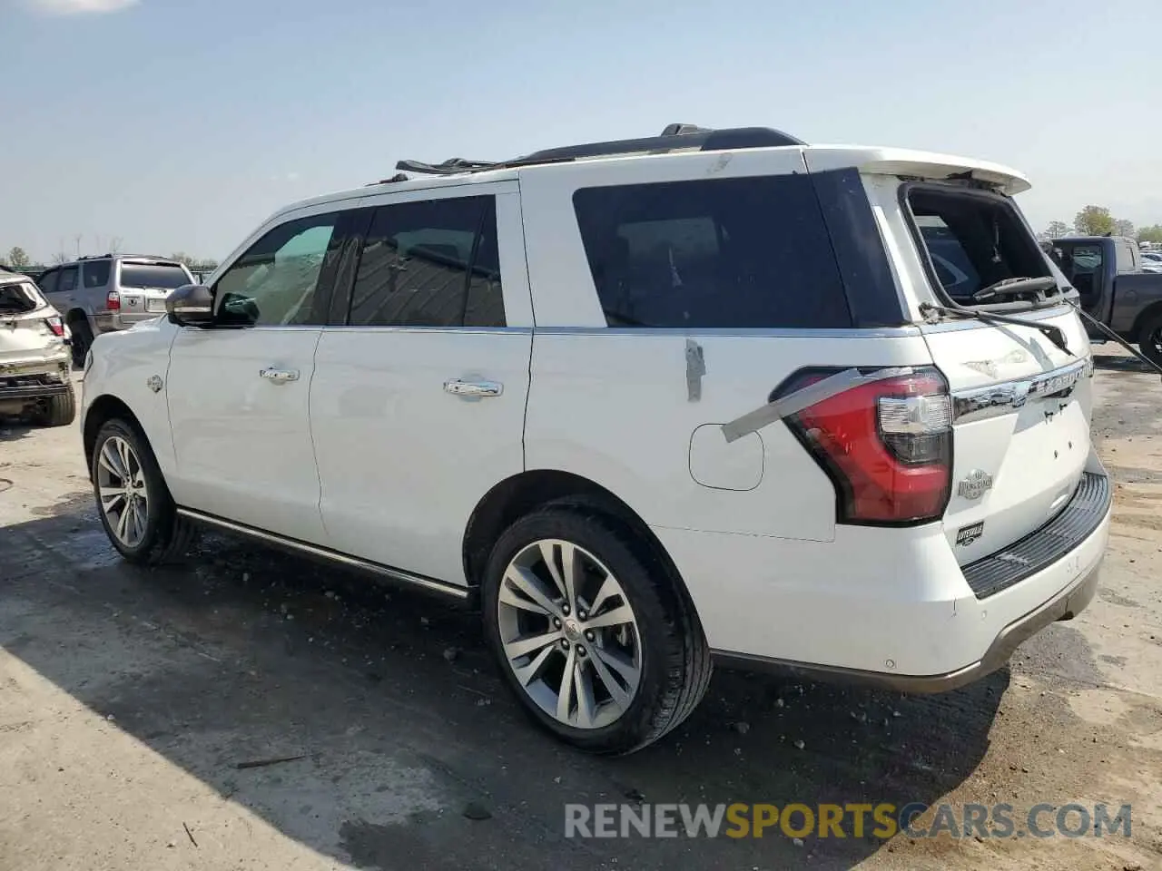 2 Photograph of a damaged car 1FMJU1PT0LEA72513 FORD EXPEDITION 2020