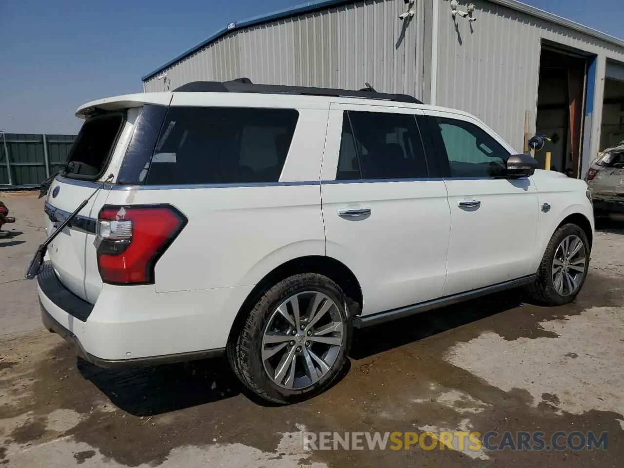 3 Photograph of a damaged car 1FMJU1PT0LEA72513 FORD EXPEDITION 2020