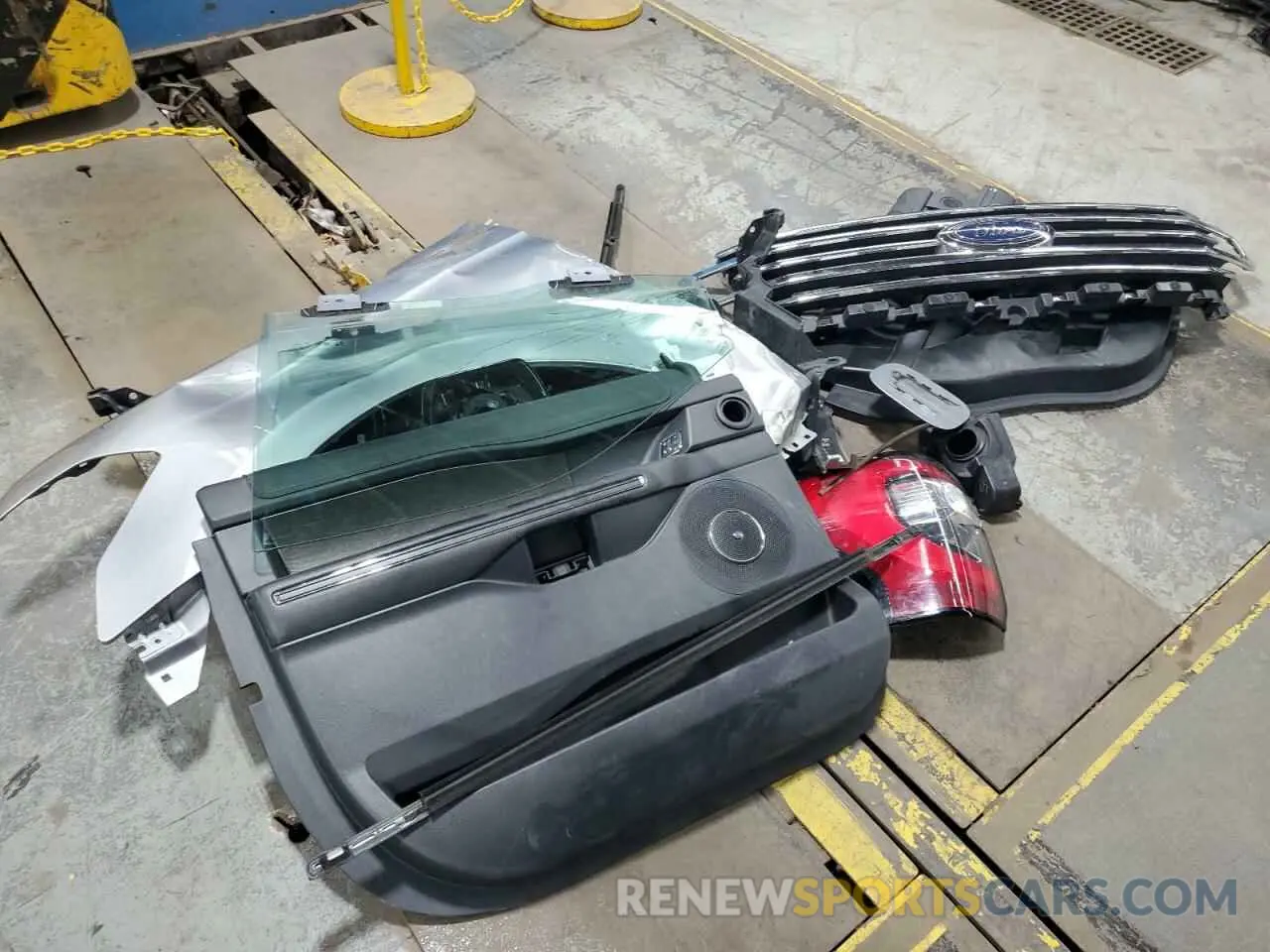13 Photograph of a damaged car 1FMJU2AT0LEA68797 FORD EXPEDITION 2020
