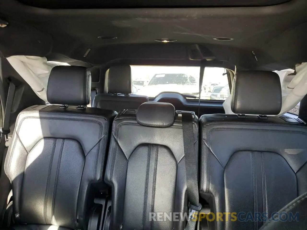 10 Photograph of a damaged car 1FMJU2AT5LEA87331 FORD EXPEDITION 2020