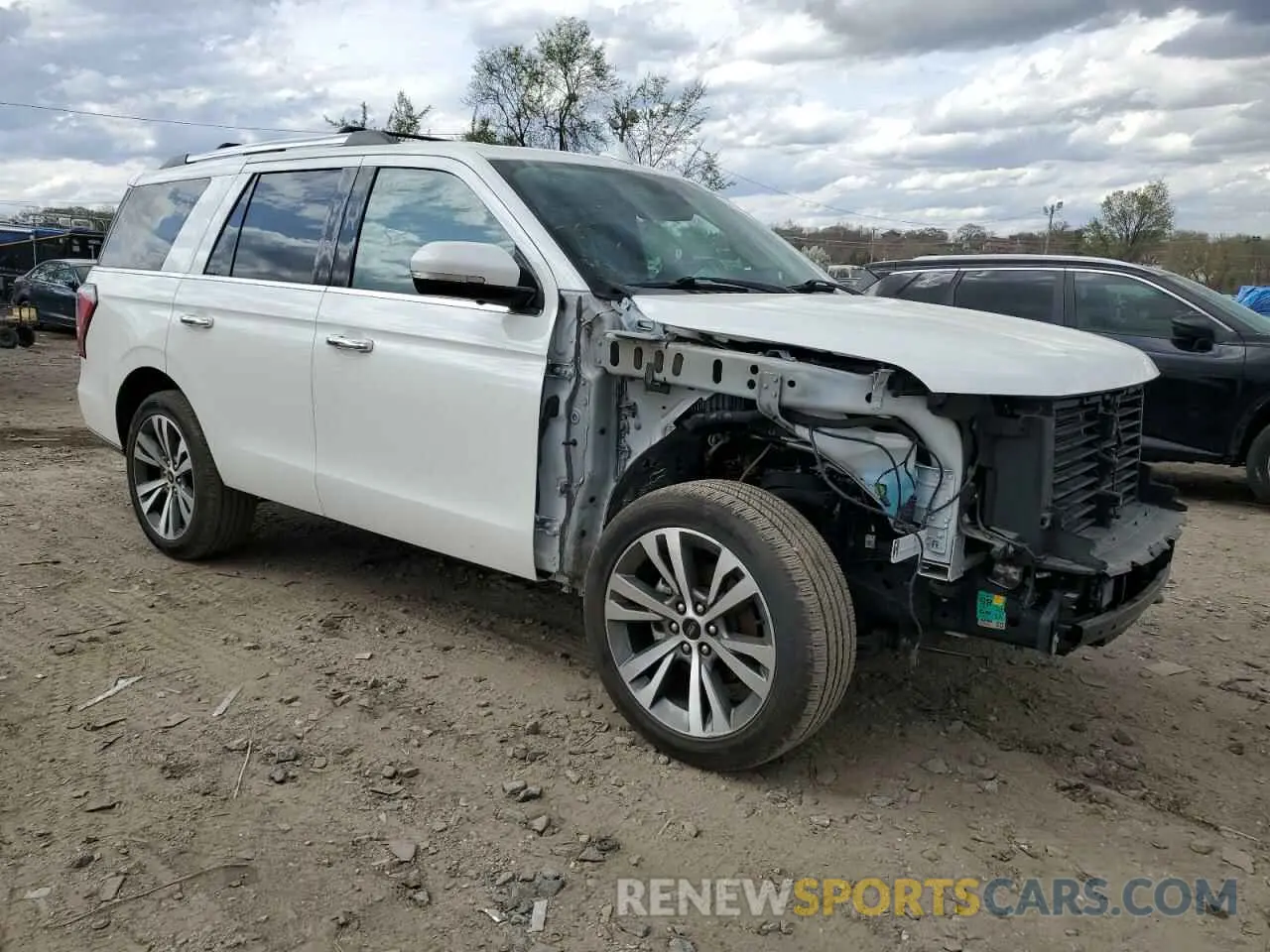 4 Photograph of a damaged car 1FMJU2AT7LEA61281 FORD EXPEDITION 2020