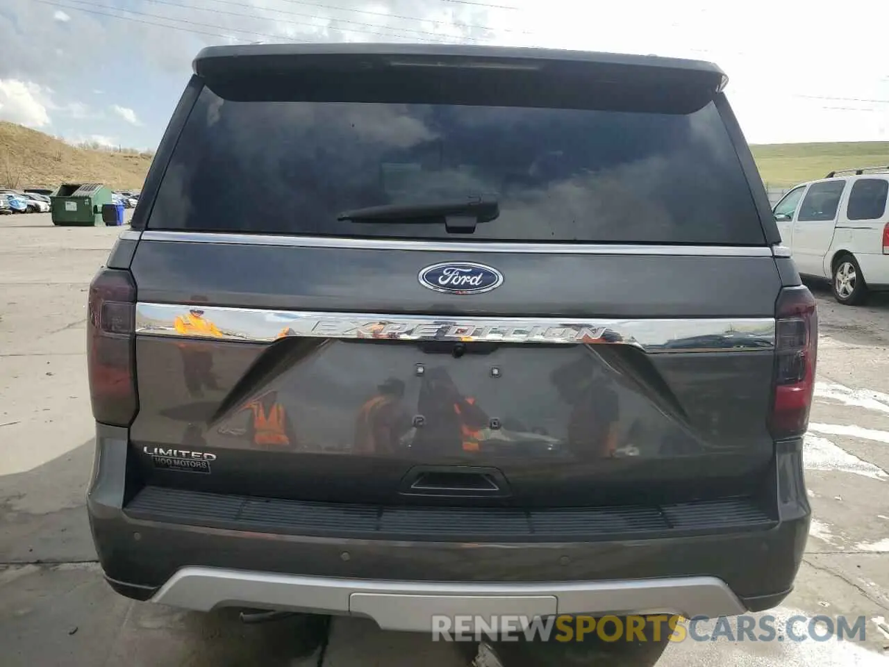 6 Photograph of a damaged car 1FMJU2AT9LEA92452 FORD EXPEDITION 2020