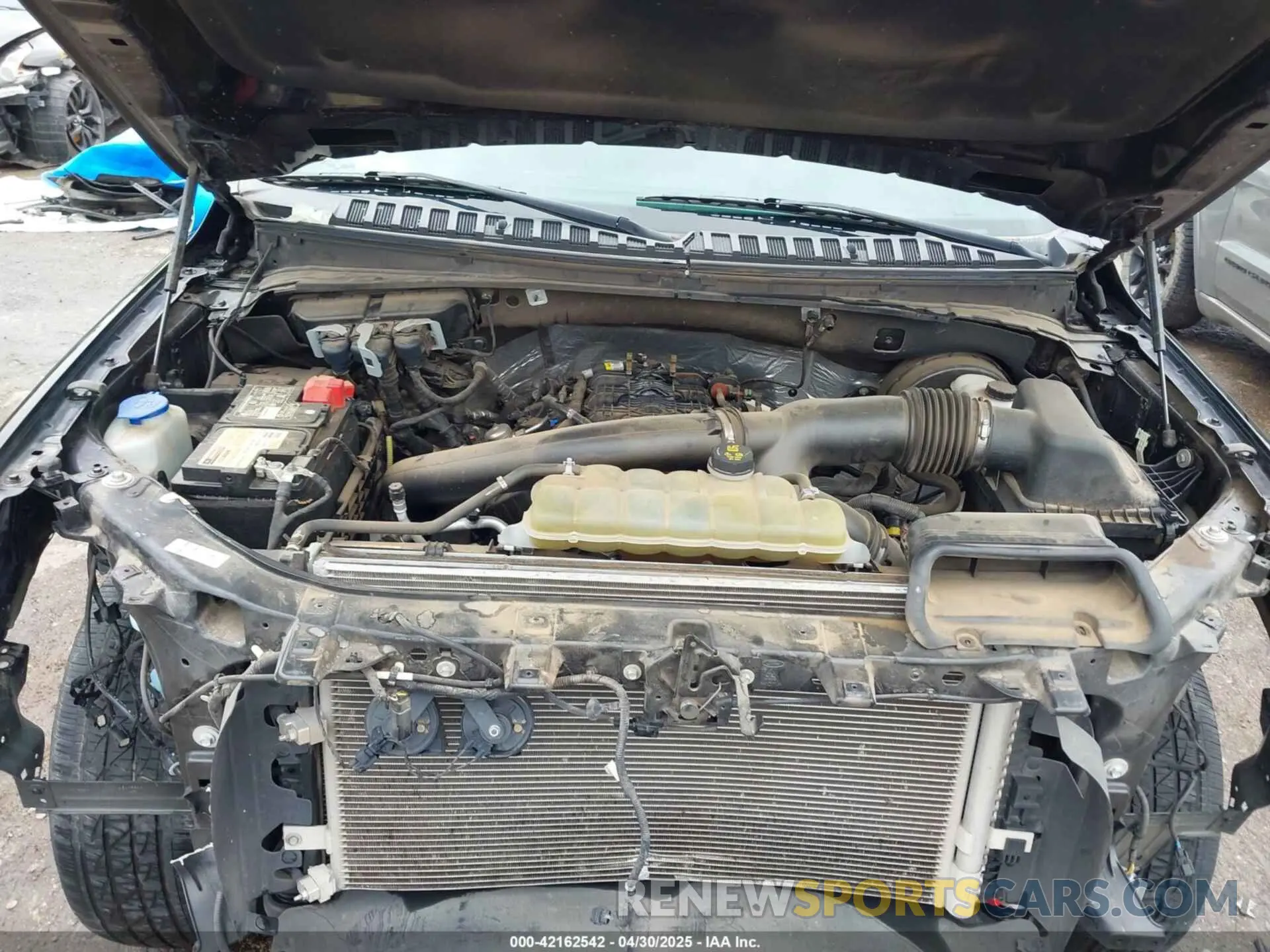 10 Photograph of a damaged car 1FMJK1JT1MEA56045 FORD EXPEDITION 2021