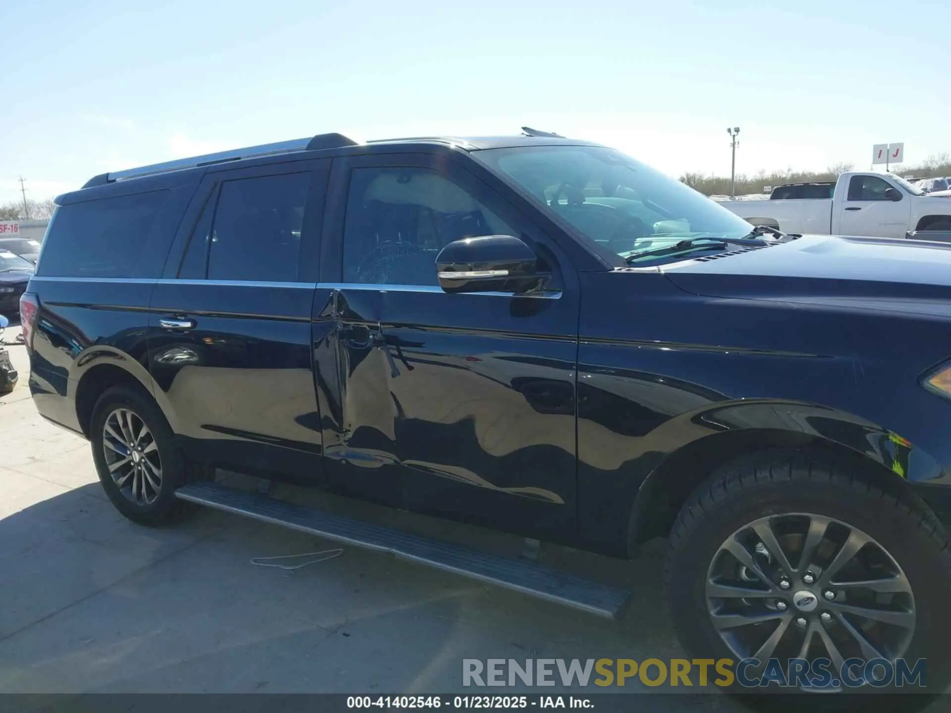 14 Photograph of a damaged car 1FMJK1KT3MEA25300 FORD EXPEDITION 2021