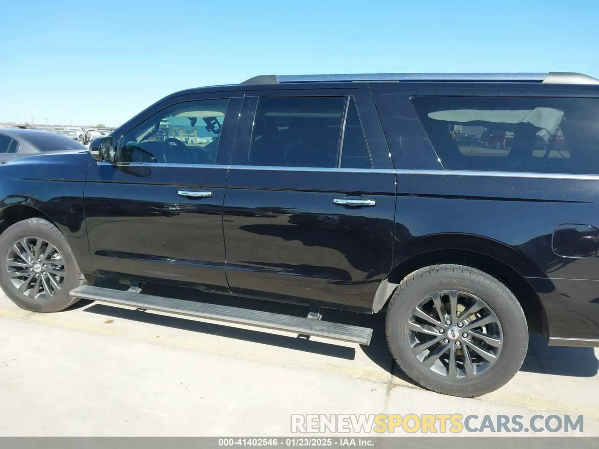 15 Photograph of a damaged car 1FMJK1KT3MEA25300 FORD EXPEDITION 2021