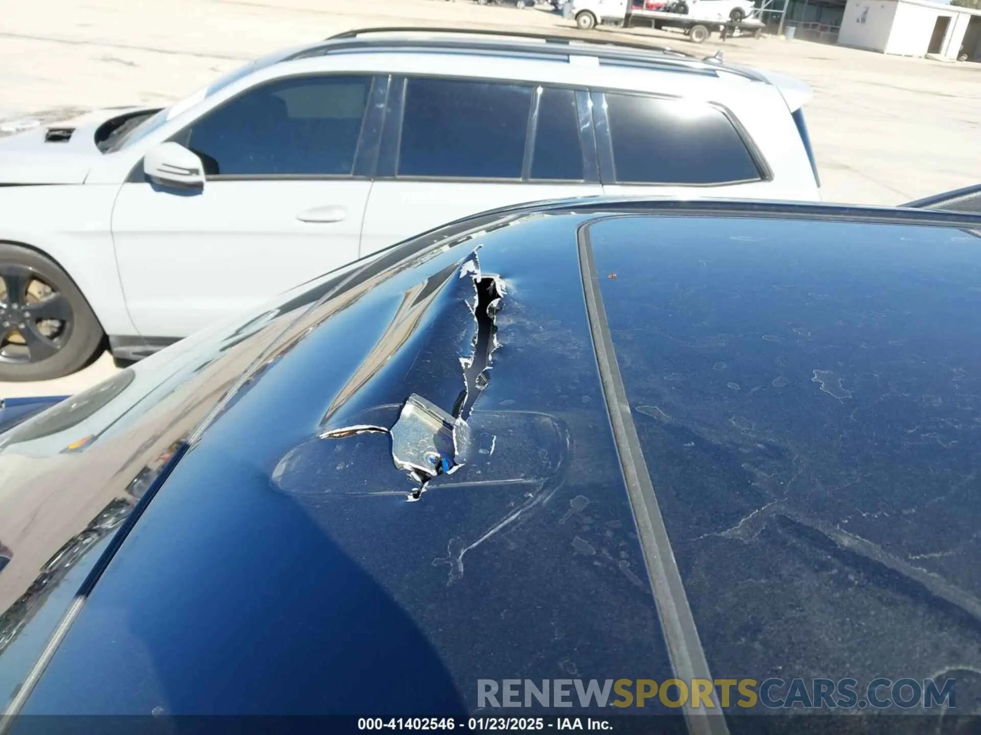 18 Photograph of a damaged car 1FMJK1KT3MEA25300 FORD EXPEDITION 2021