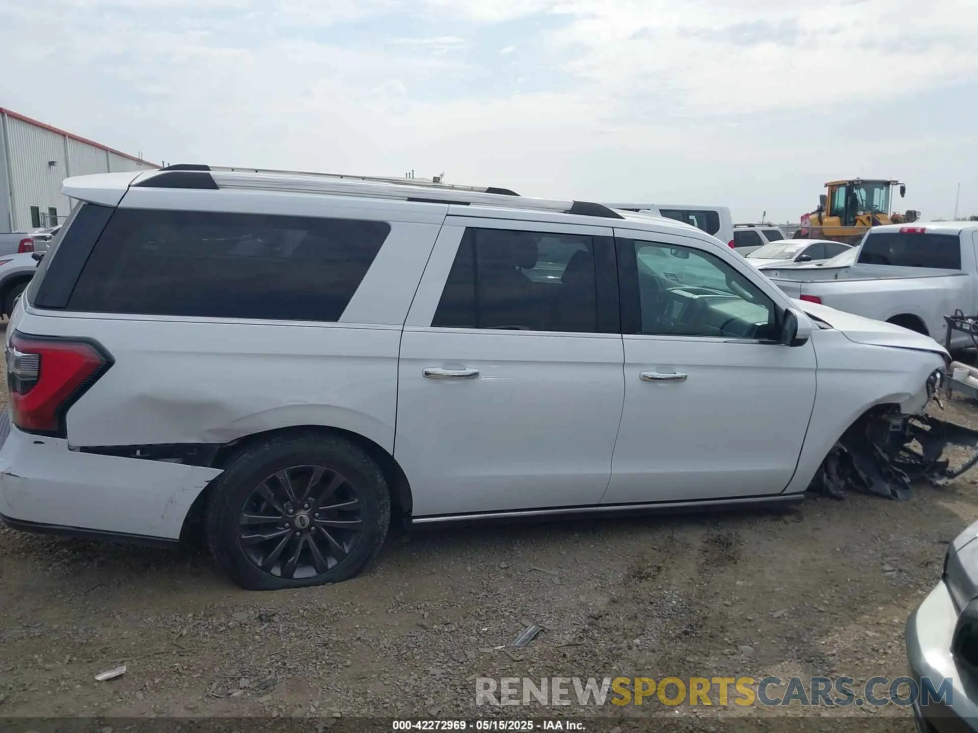 14 Photograph of a damaged car 1FMJK1KT8MEA18505 FORD EXPEDITION 2021