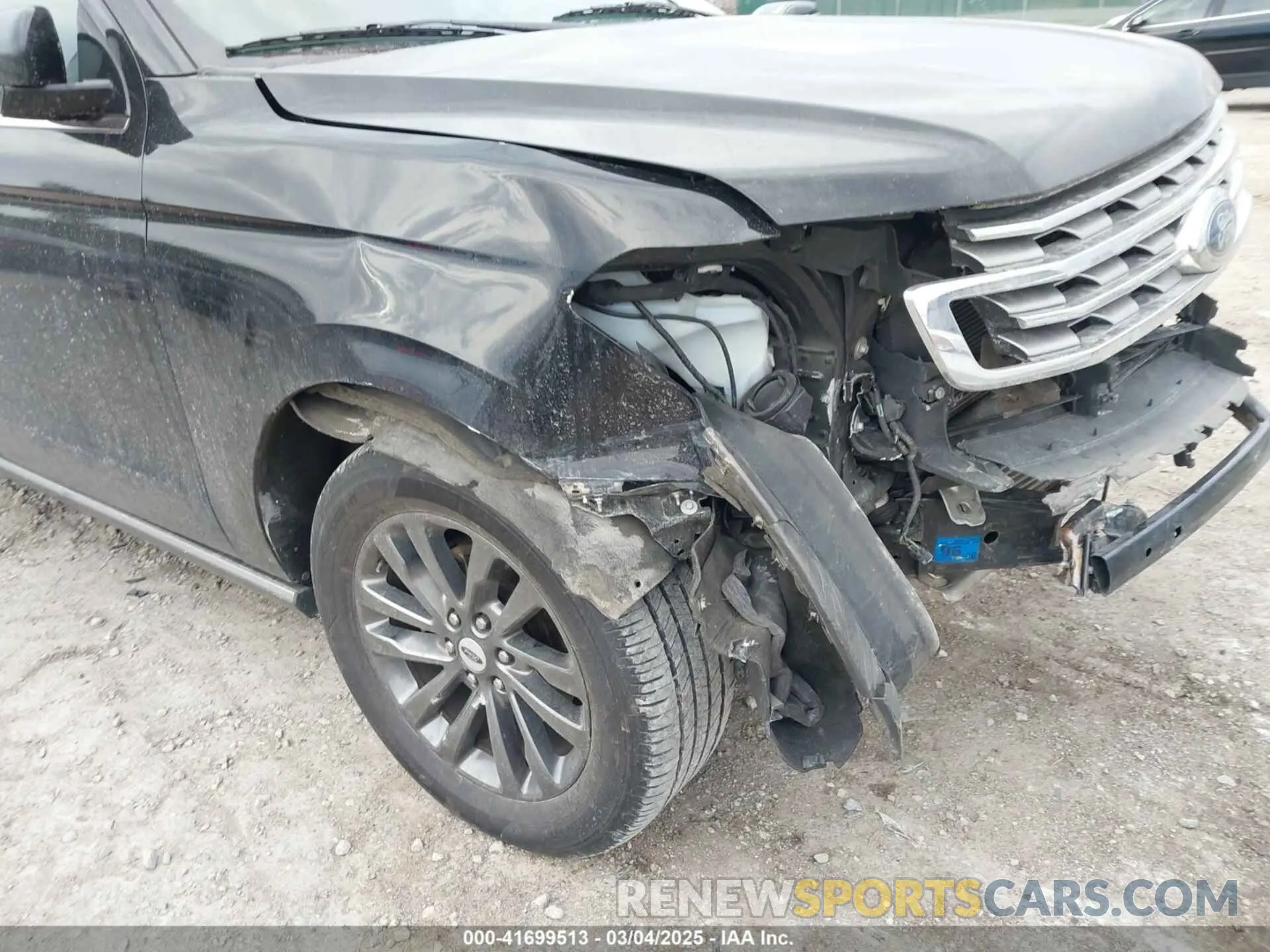 18 Photograph of a damaged car 1FMJK1KT8MEA39760 FORD EXPEDITION 2021