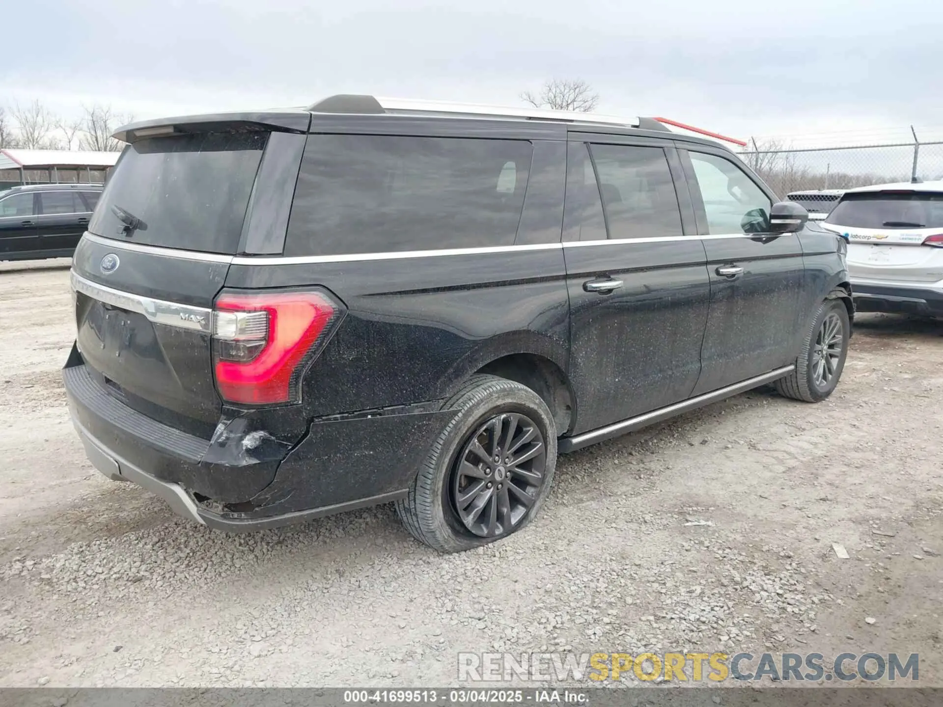 4 Photograph of a damaged car 1FMJK1KT8MEA39760 FORD EXPEDITION 2021