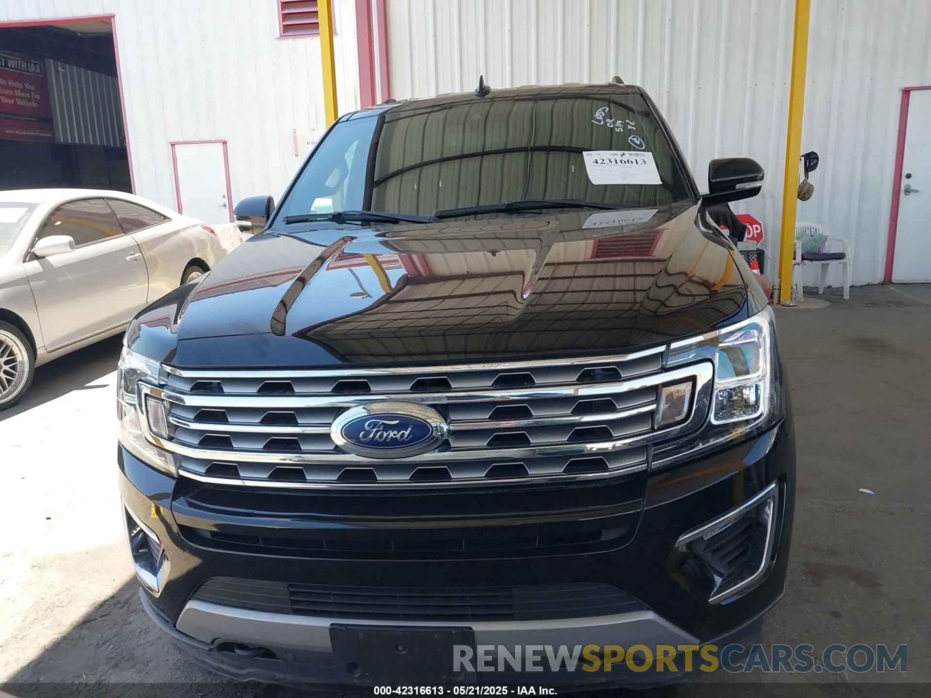 12 Photograph of a damaged car 1FMJK2AT0MEA26735 FORD EXPEDITION 2021
