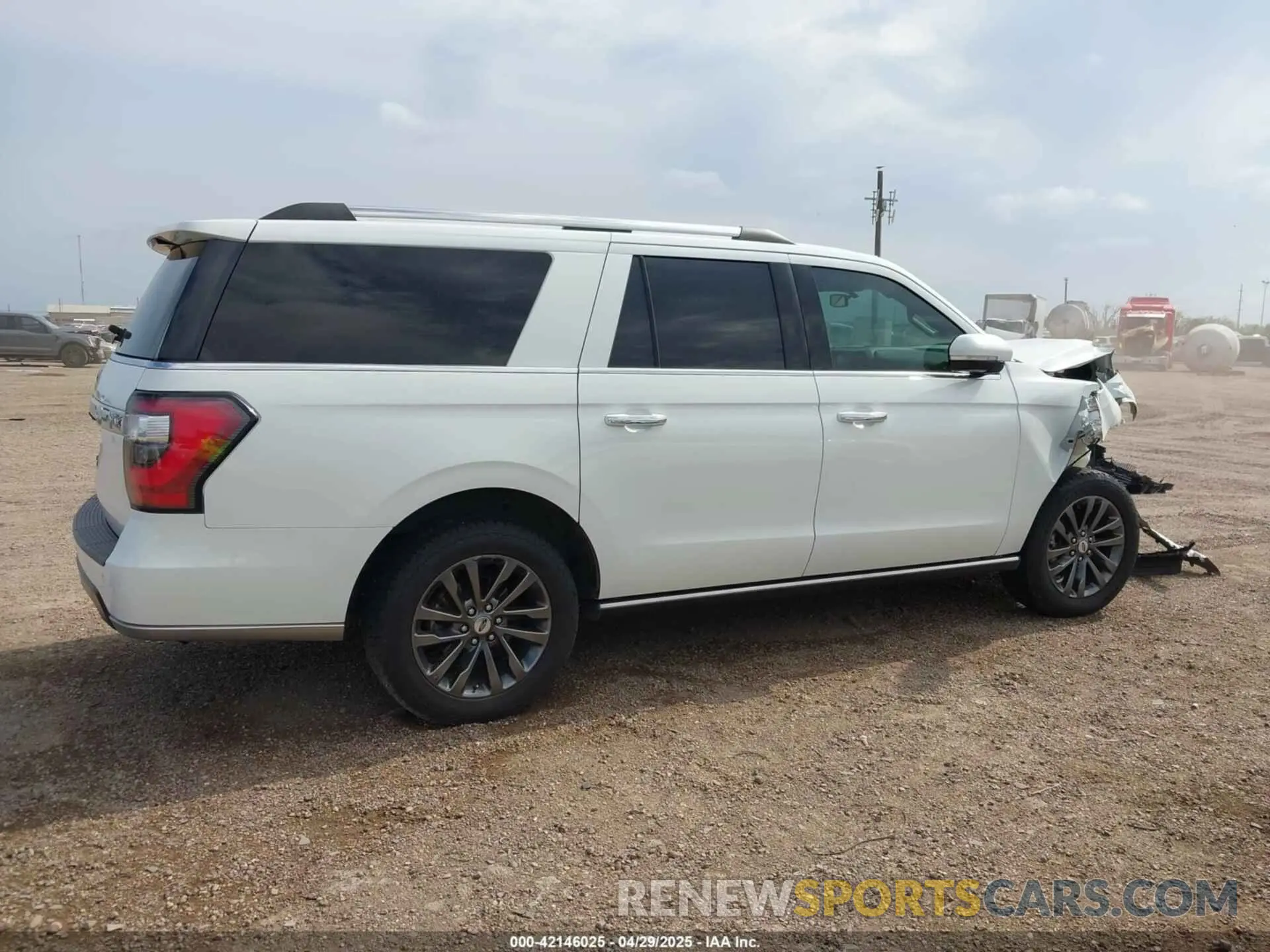 13 Фотография поврежденного автомобиля 1FMJK2AT6MEA45533 FORD EXPEDITION 2021
