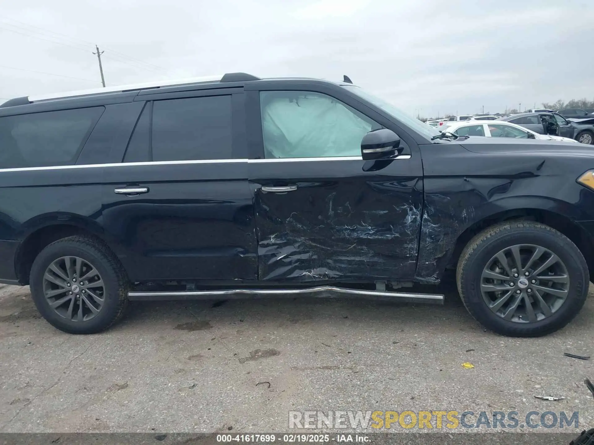 13 Photograph of a damaged car 1FMJK2AT9MEA38771 FORD EXPEDITION 2021