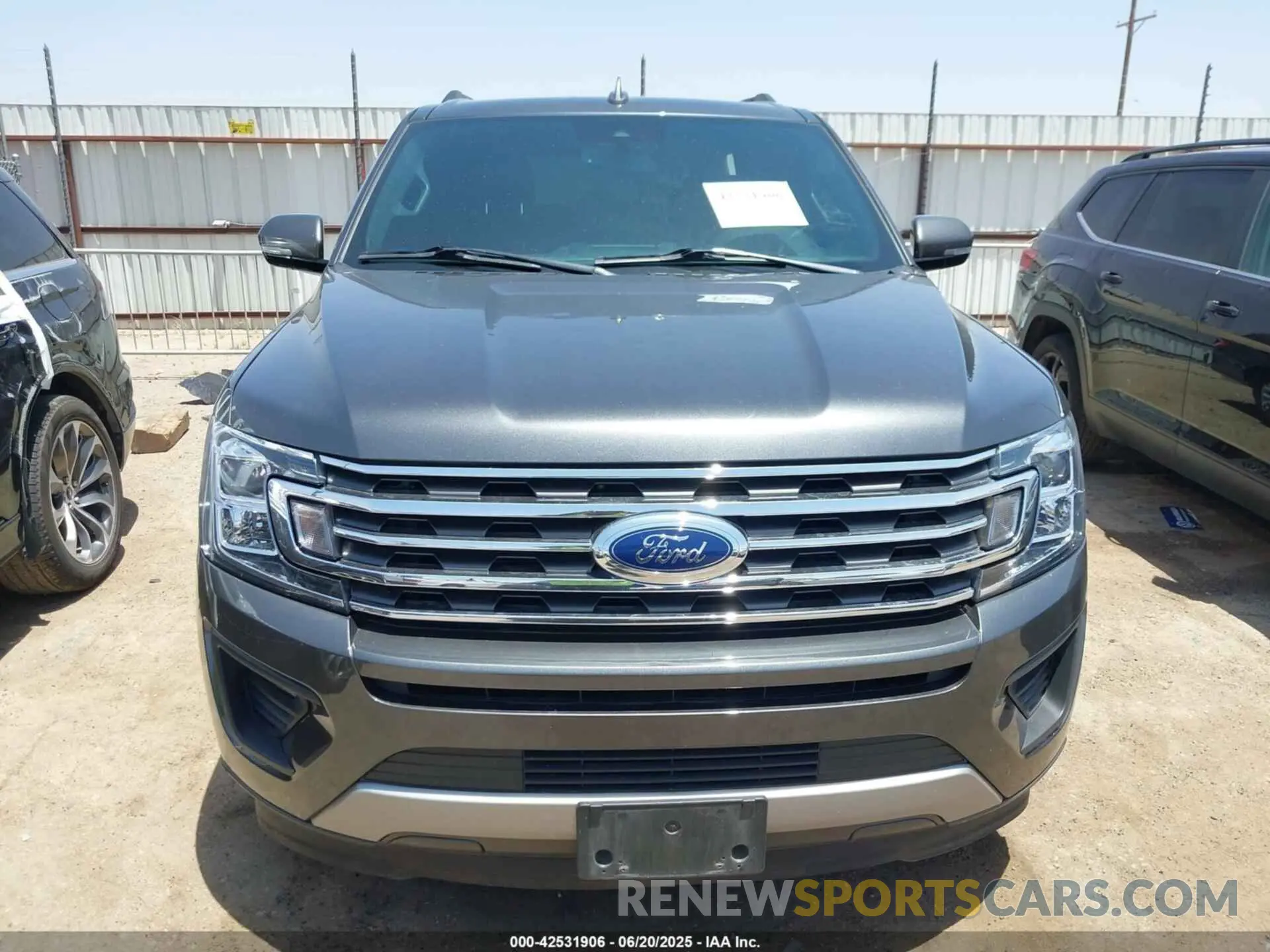 12 Photograph of a damaged car 1FMJU1HT5MEA53746 FORD EXPEDITION 2021