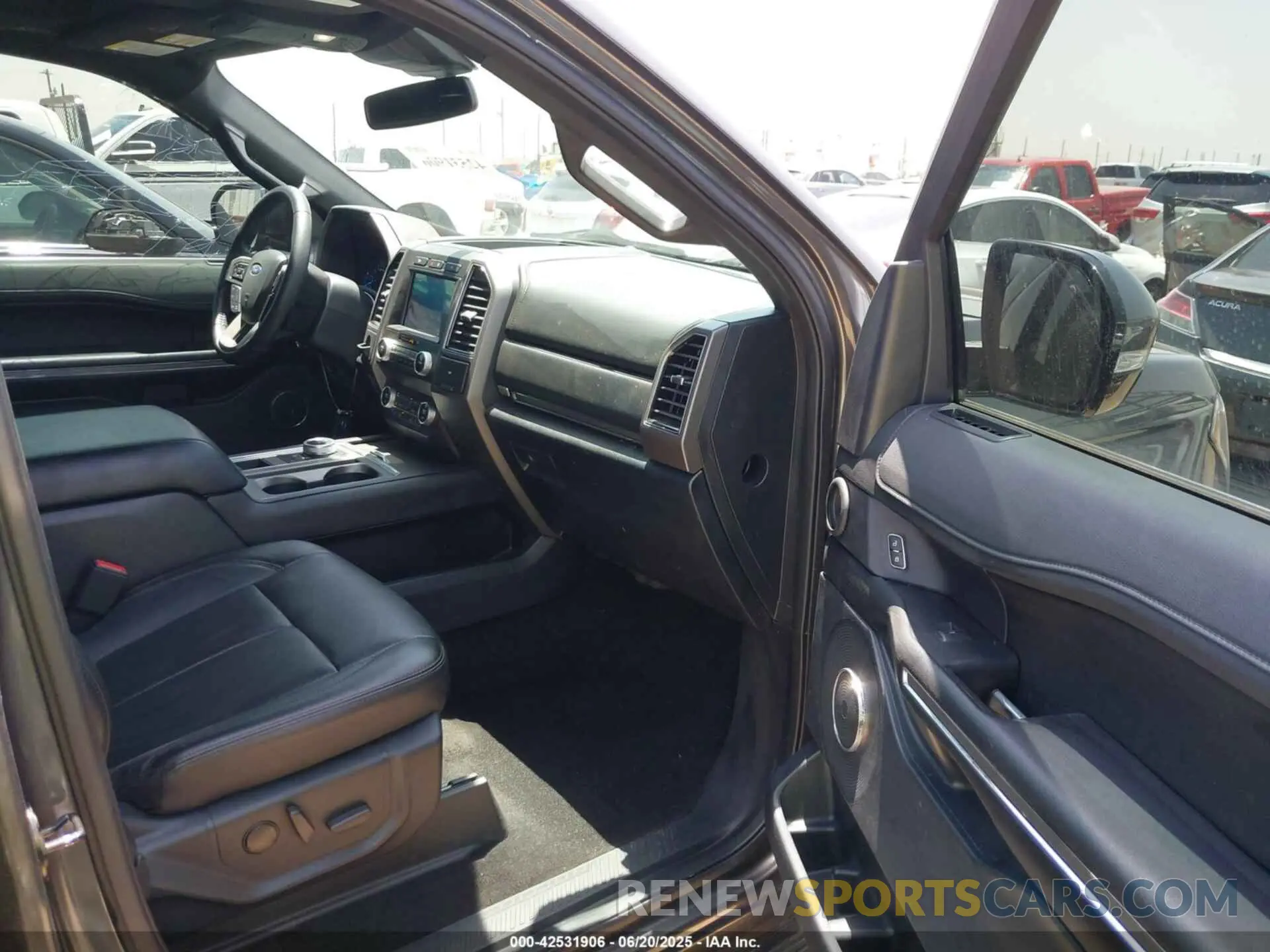 5 Photograph of a damaged car 1FMJU1HT5MEA53746 FORD EXPEDITION 2021