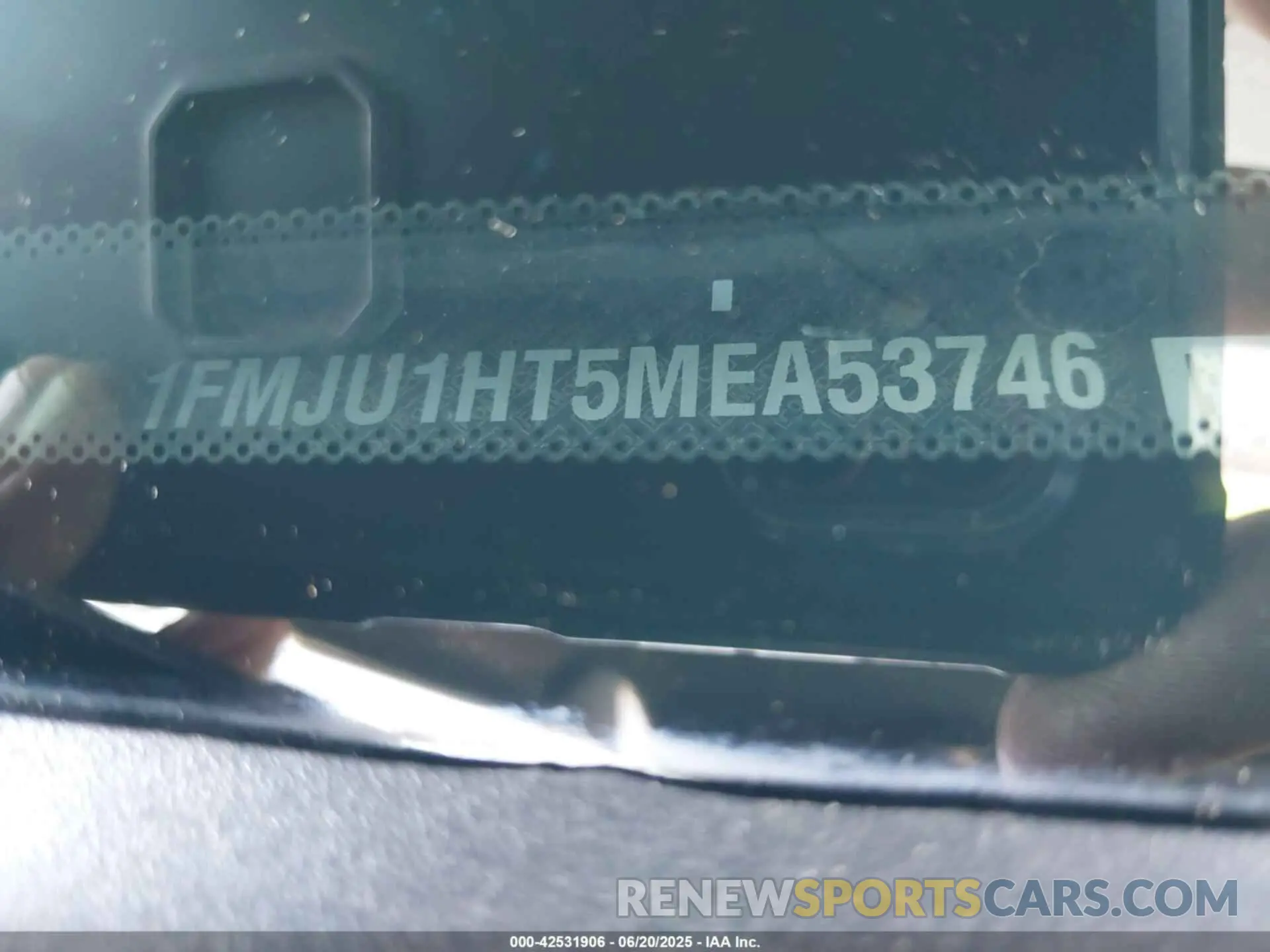 9 Photograph of a damaged car 1FMJU1HT5MEA53746 FORD EXPEDITION 2021