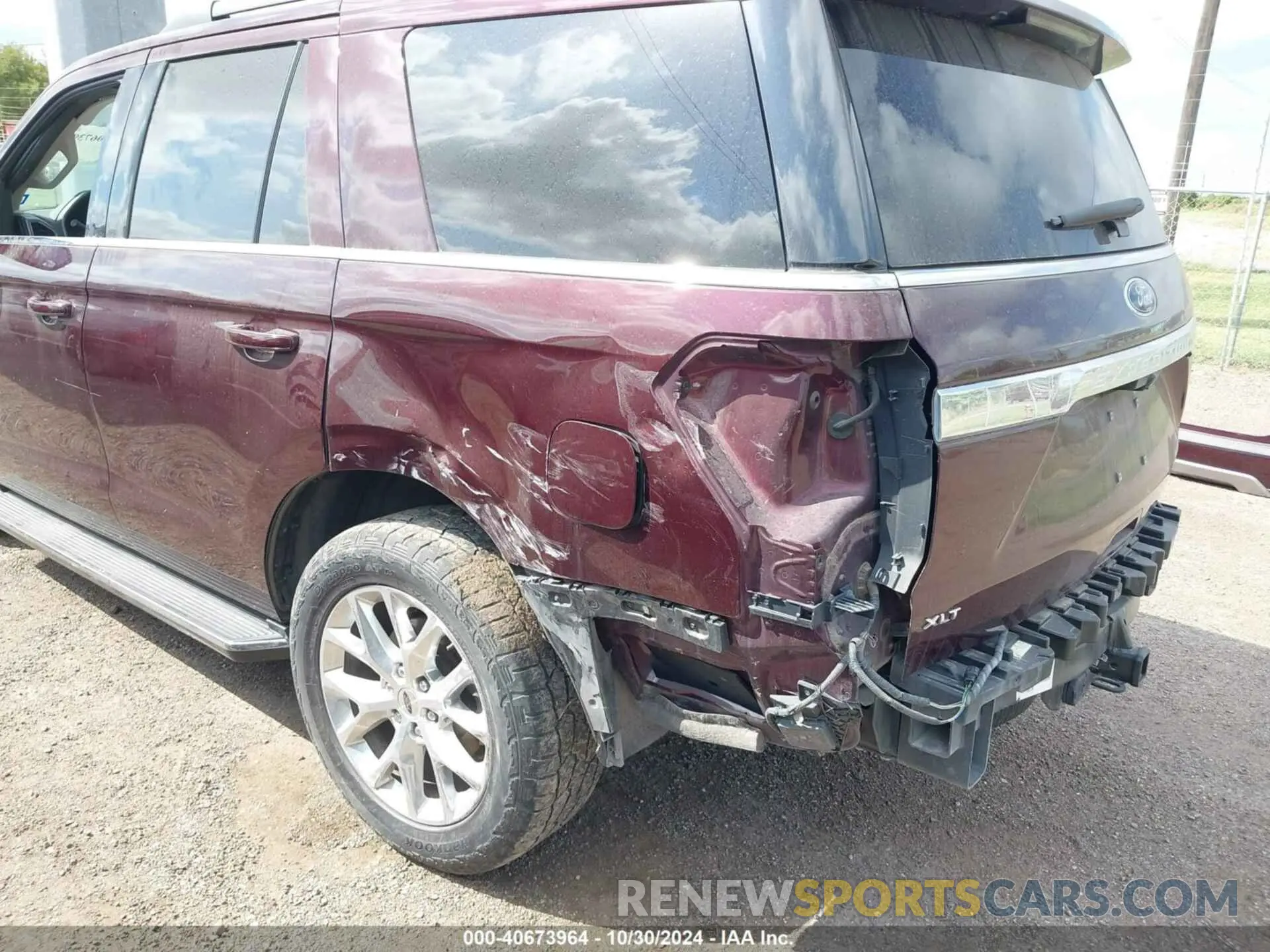 18 Photograph of a damaged car 1FMJU1HT6MEA04216 FORD EXPEDITION 2021
