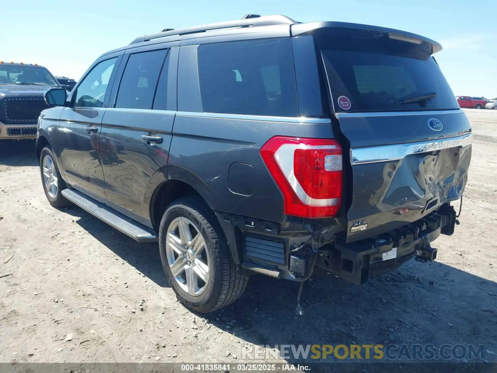 3 Фотография поврежденного автомобиля 1FMJU1HT7MEA03432 FORD EXPEDITION 2021