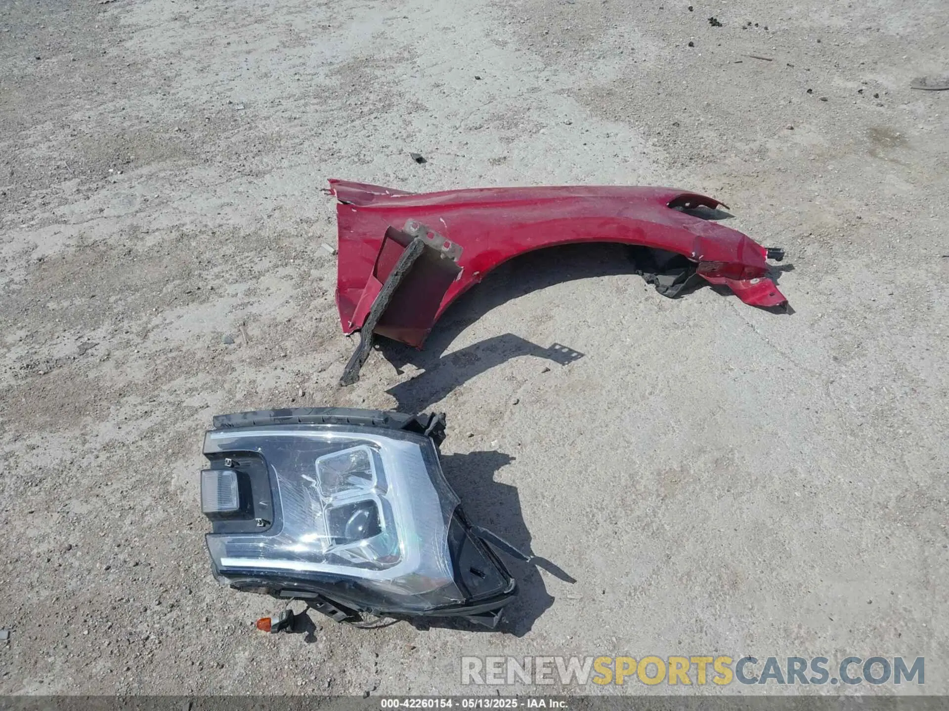12 Photograph of a damaged car 1FMJU1JT0MEA01905 FORD EXPEDITION 2021