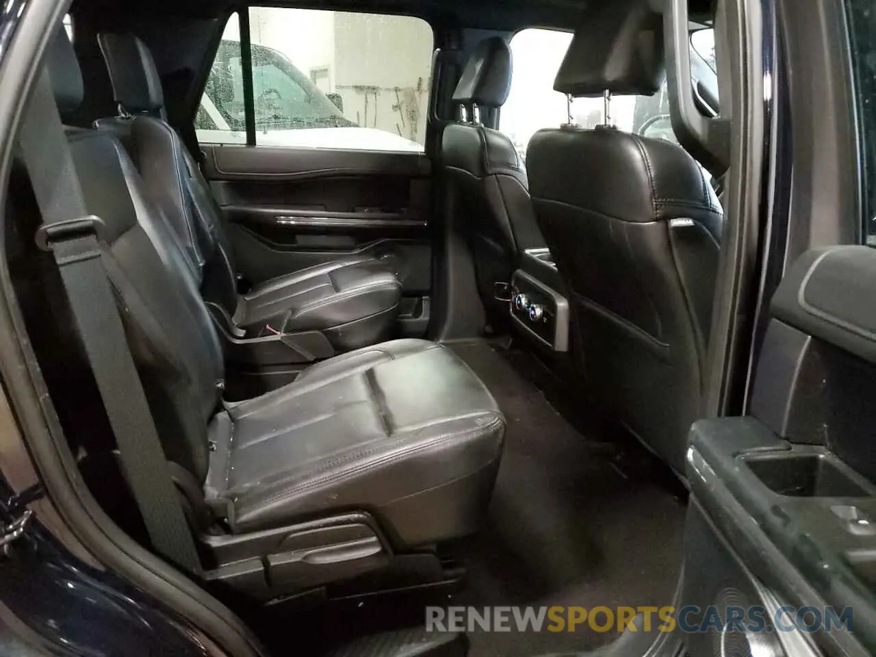 11 Photograph of a damaged car 1FMJU1JT4MEA40710 FORD EXPEDITION 2021
