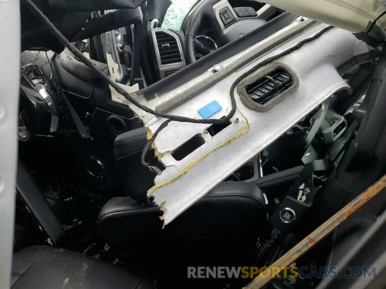 8 Photograph of a damaged car 1FMJU1JT6MEA48646 FORD EXPEDITION 2021