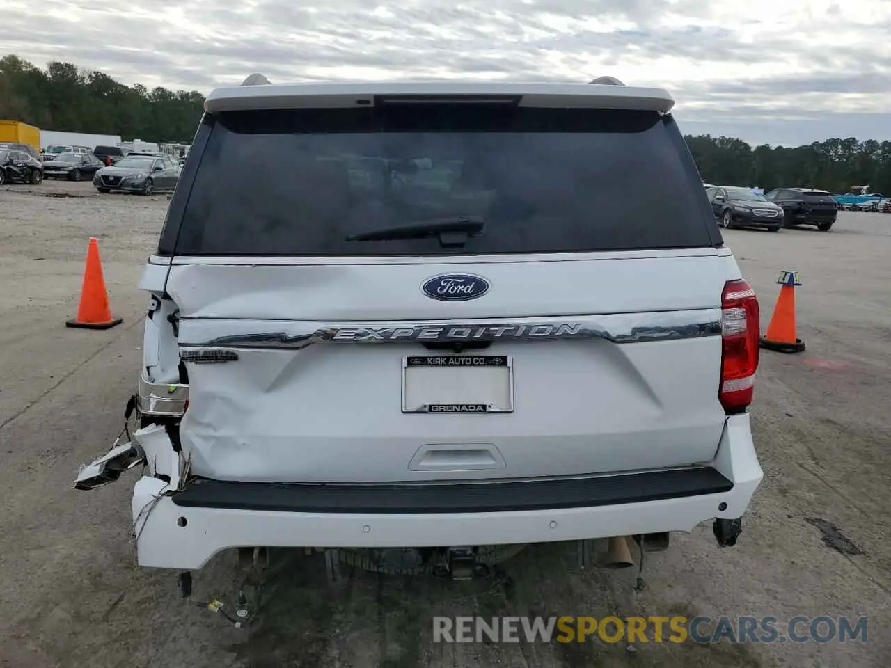 6 Photograph of a damaged car 1FMJU1JT6MEA61056 FORD EXPEDITION 2021