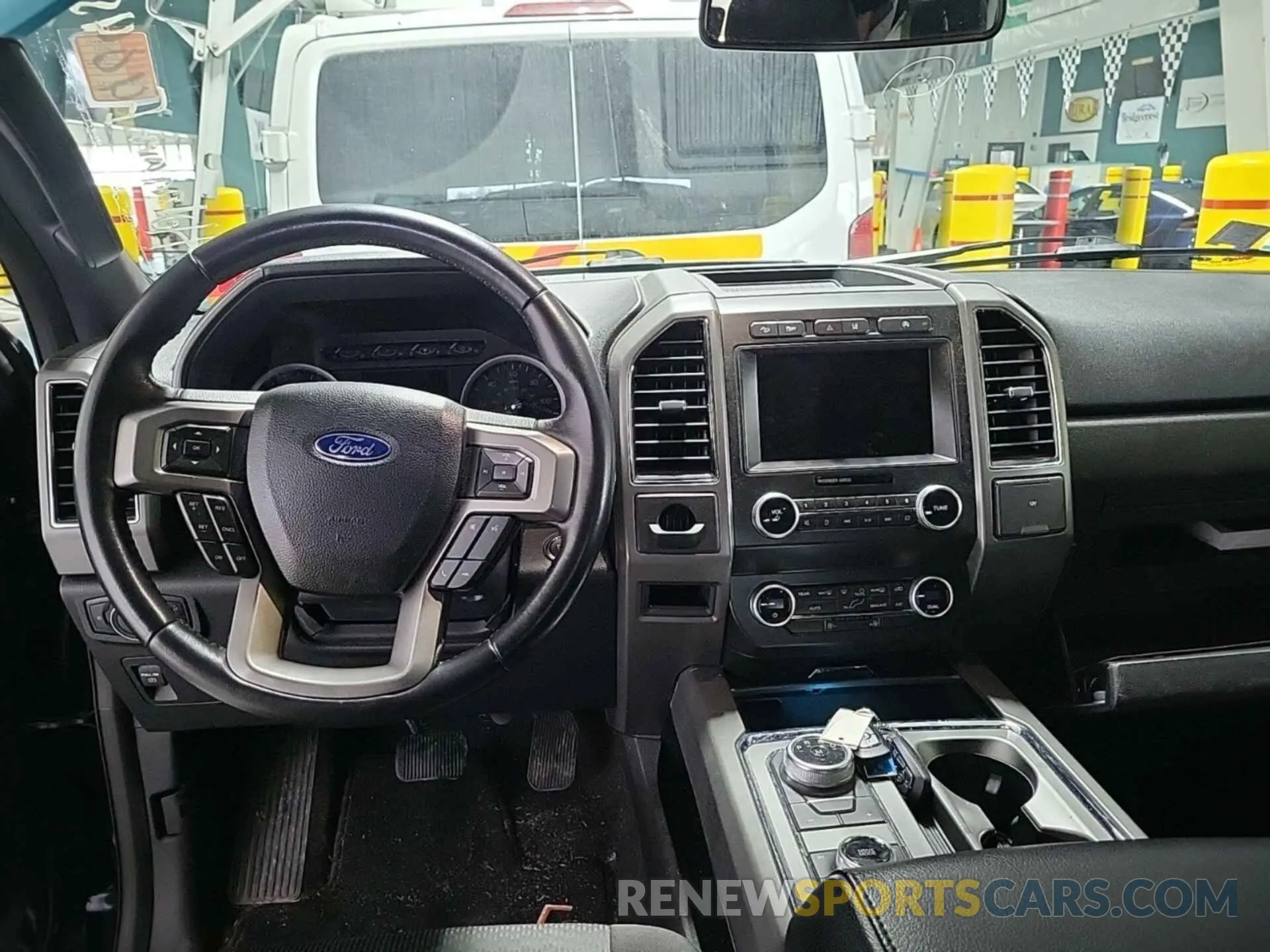 5 Photograph of a damaged car 1FMJU1JT6MEA85292 FORD EXPEDITION 2021