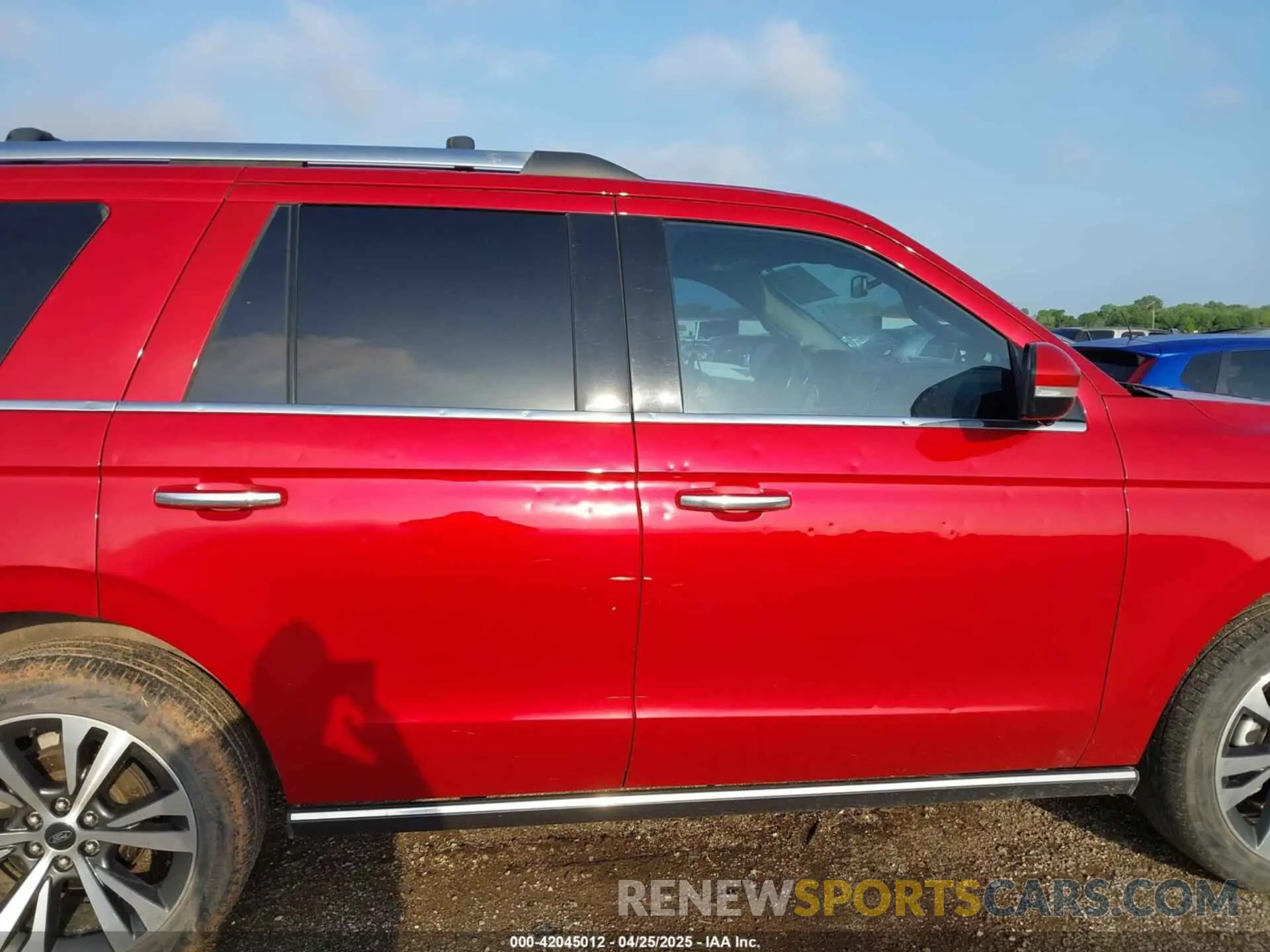 13 Photograph of a damaged car 1FMJU1KT4MEA56128 FORD EXPEDITION 2021