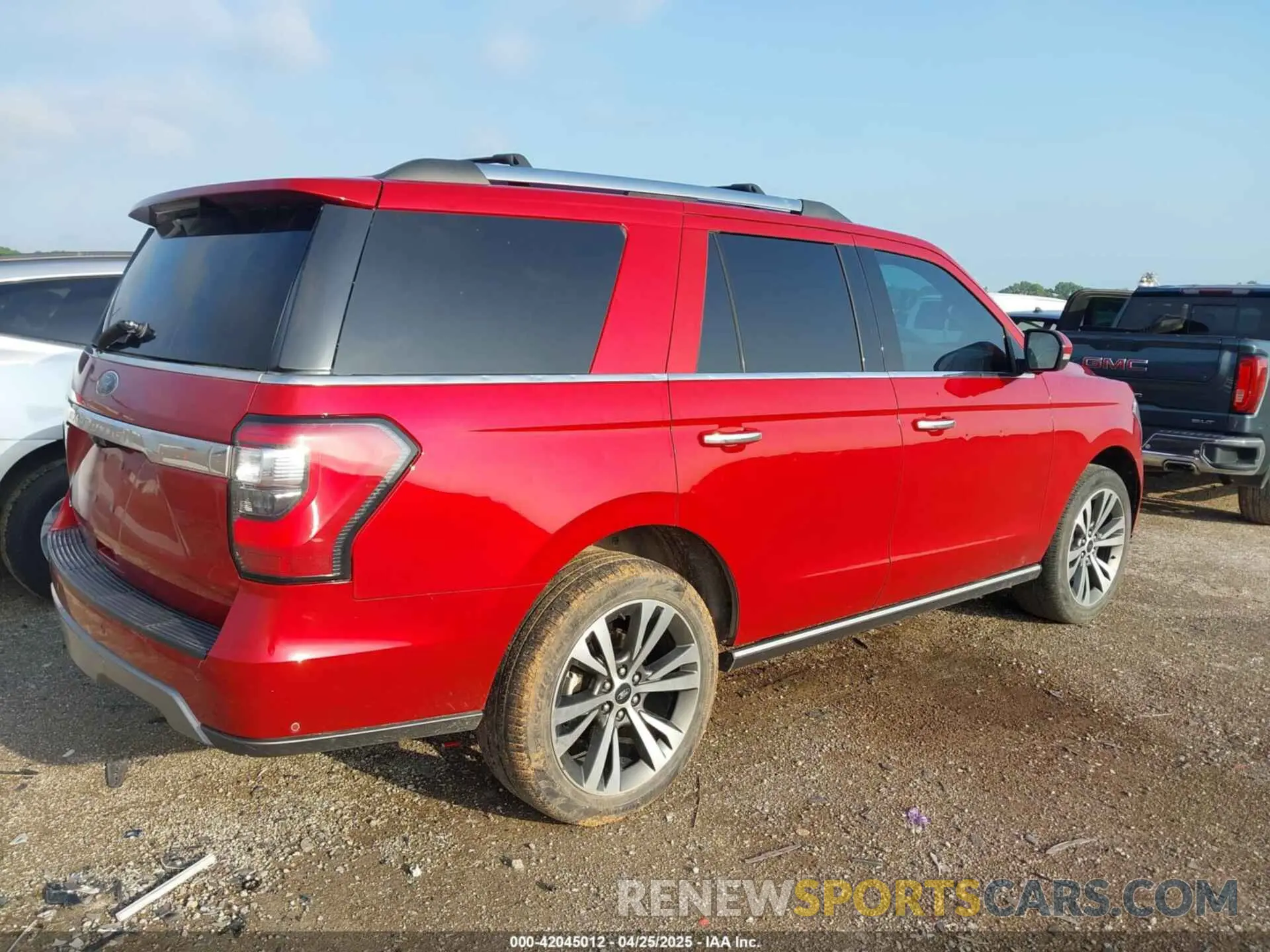 4 Photograph of a damaged car 1FMJU1KT4MEA56128 FORD EXPEDITION 2021