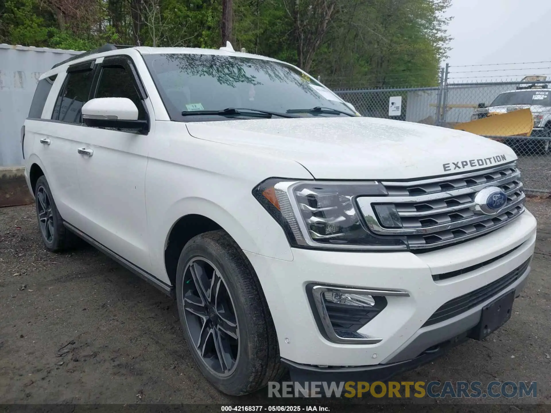 1 Photograph of a damaged car 1FMJU2AT5MEA63726 FORD EXPEDITION 2021