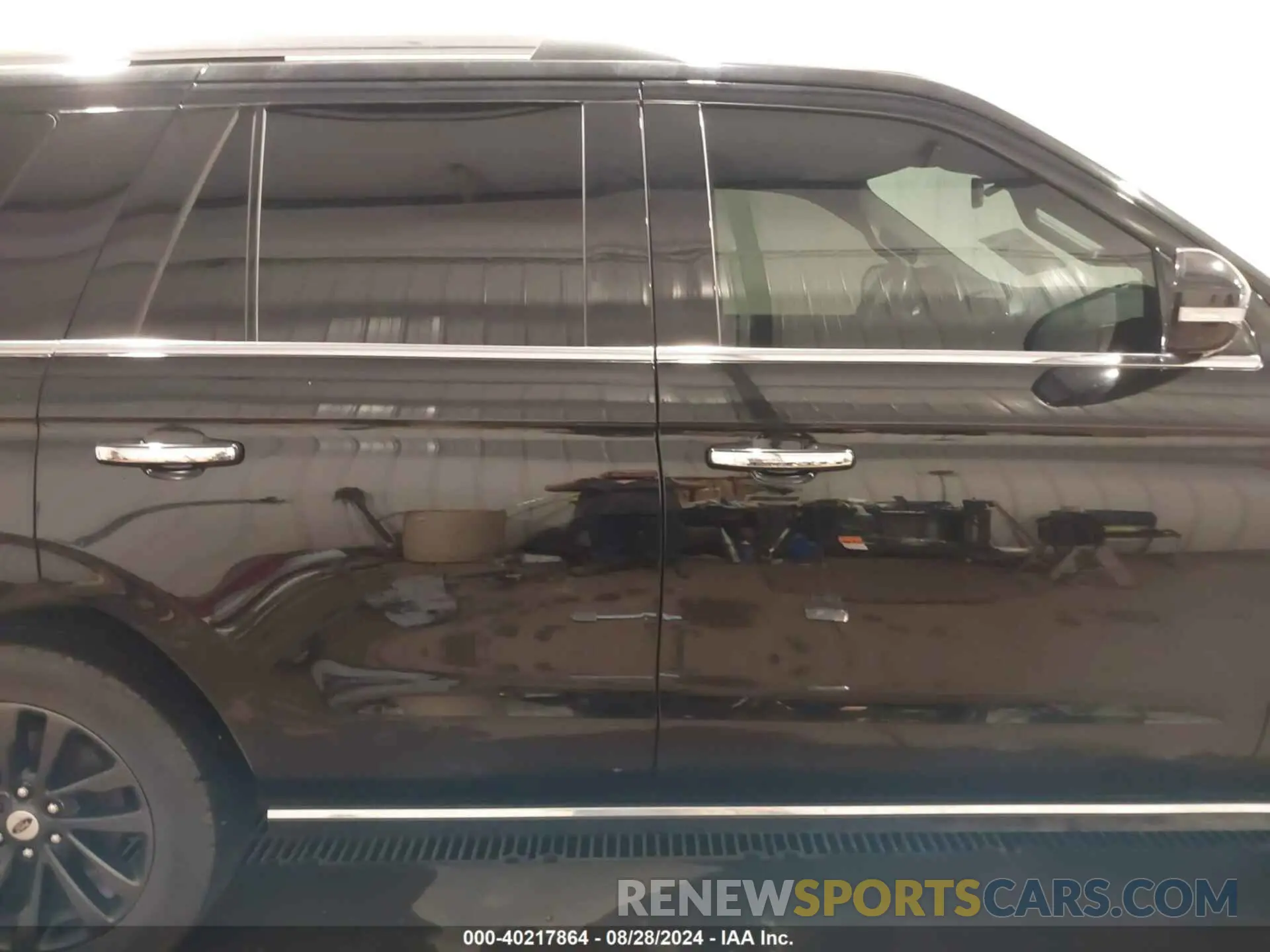 14 Photograph of a damaged car 1FMJU2AT7MEA08968 FORD EXPEDITION 2021