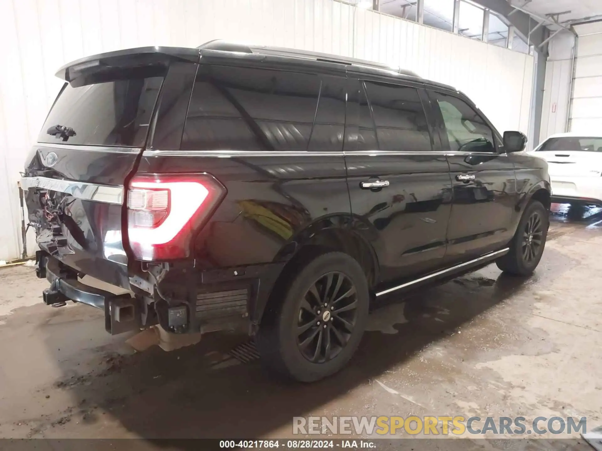 4 Photograph of a damaged car 1FMJU2AT7MEA08968 FORD EXPEDITION 2021