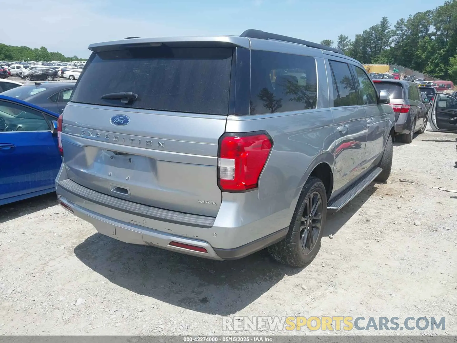4 Photograph of a damaged car 1FMJK1HT5NEA54614 FORD EXPEDITION 2022