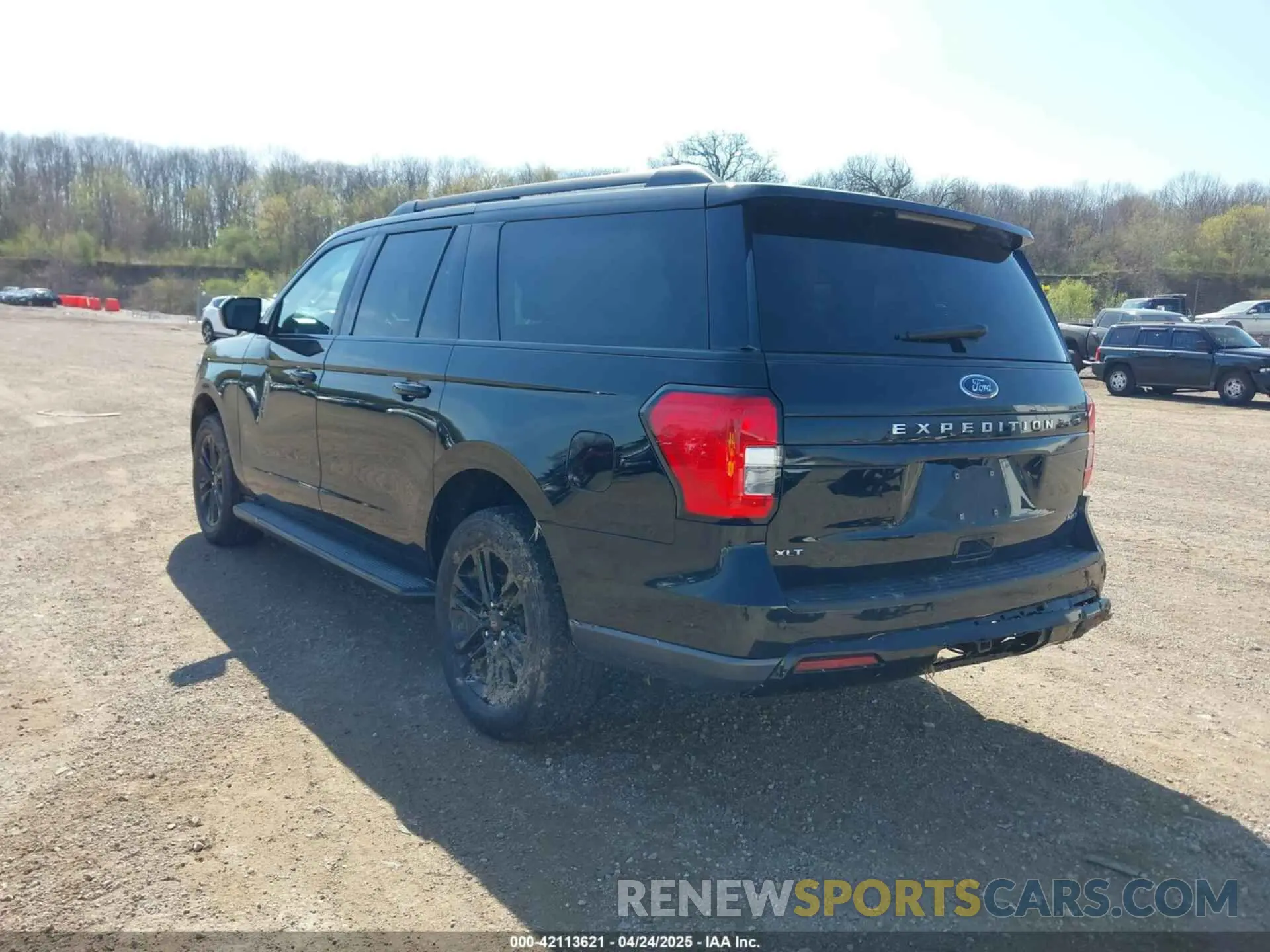 3 Photograph of a damaged car 1FMJK1JT1NEA55835 FORD EXPEDITION 2022