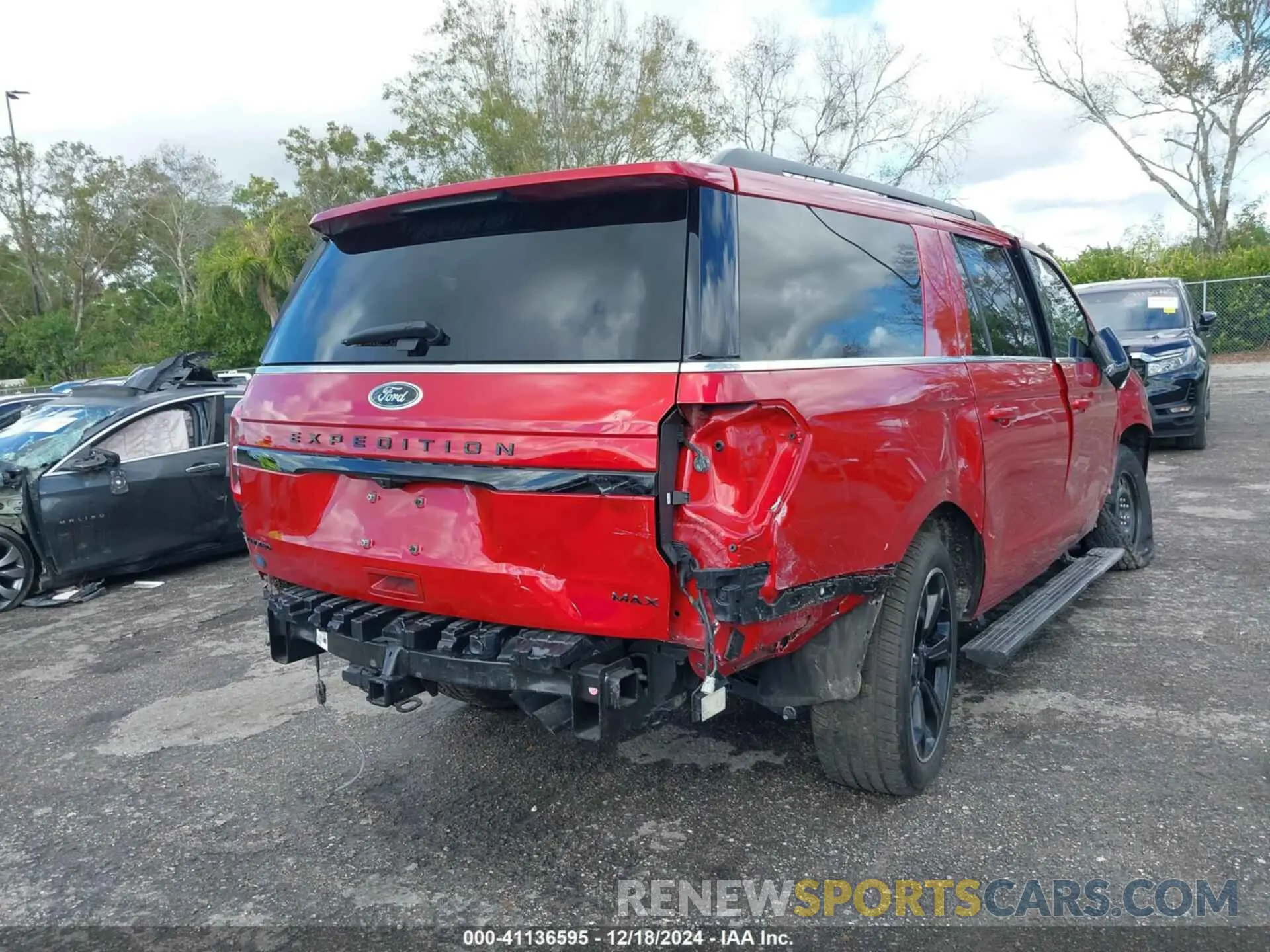 4 Photograph of a damaged car 1FMJK1KT1NEA46065 FORD EXPEDITION 2022