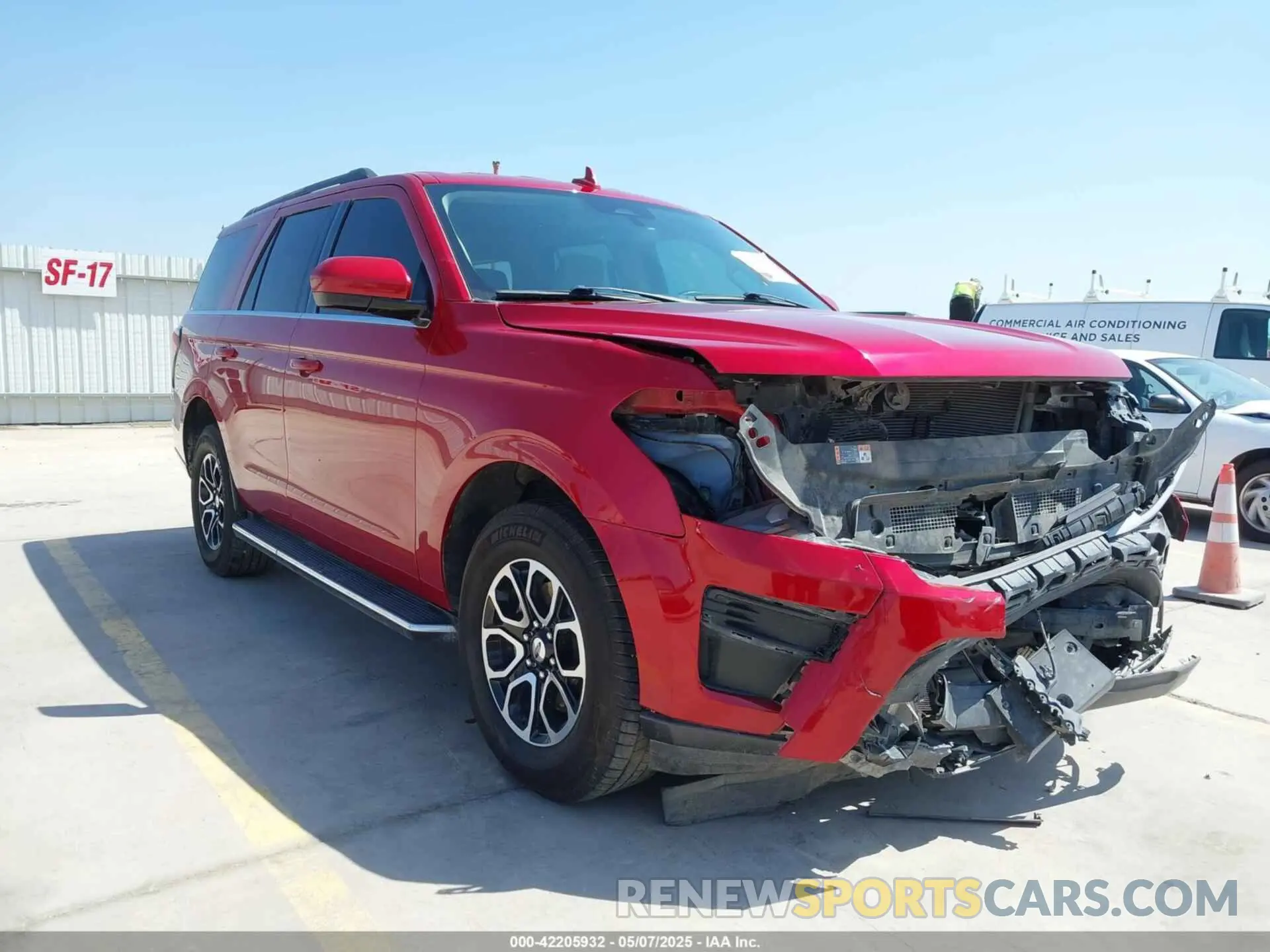 1 Фотография поврежденного автомобиля 1FMJU1HT0NEA26679 FORD EXPEDITION 2022