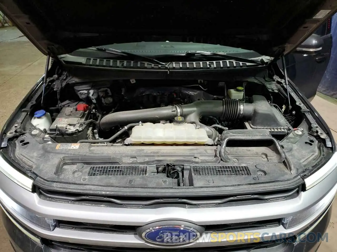 12 Photograph of a damaged car 1FMJU1JT0NEA34369 FORD EXPEDITION 2022
