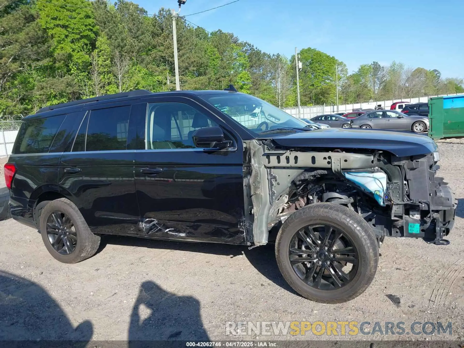 14 Photograph of a damaged car 1FMJU1JT7NEA28536 FORD EXPEDITION 2022