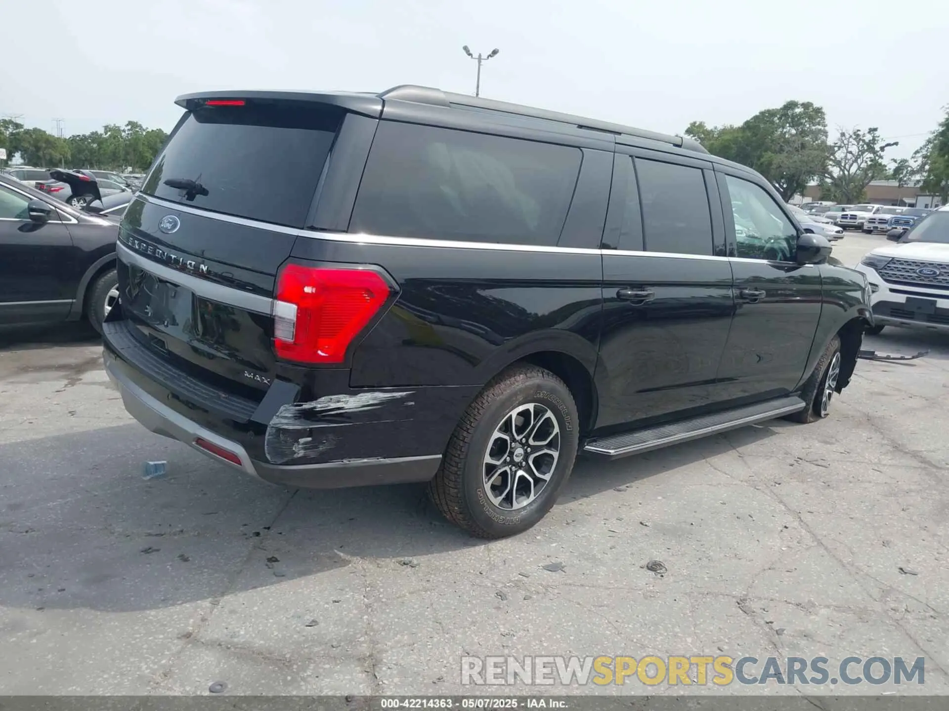 4 Фотография поврежденного автомобиля 1FMJK1J81PEA03636 FORD EXPEDITION 2023