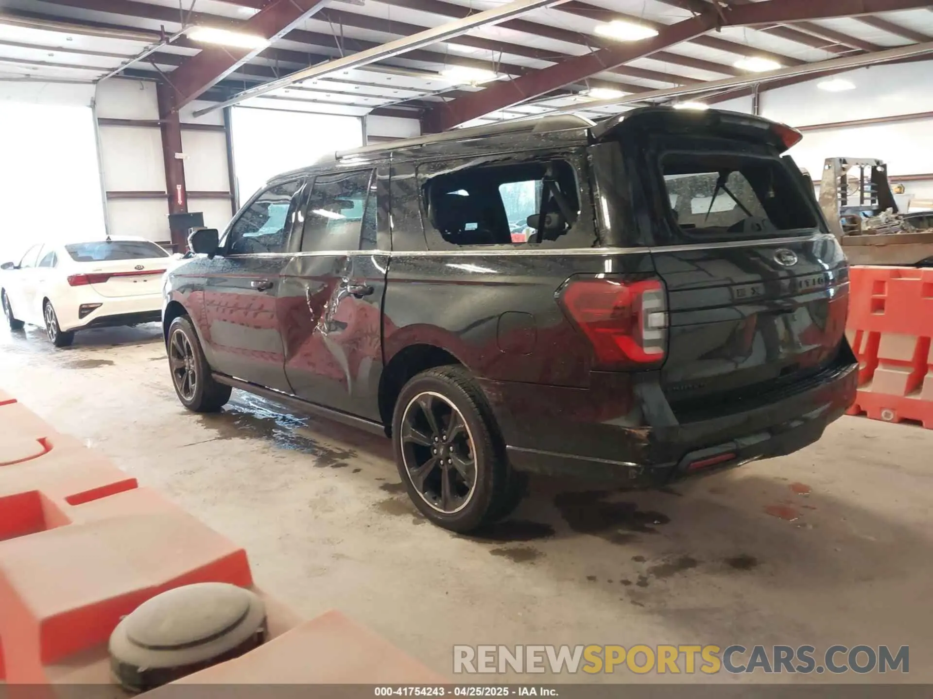 3 Photograph of a damaged car 1FMJK2A82PEA62474 FORD EXPEDITION 2023