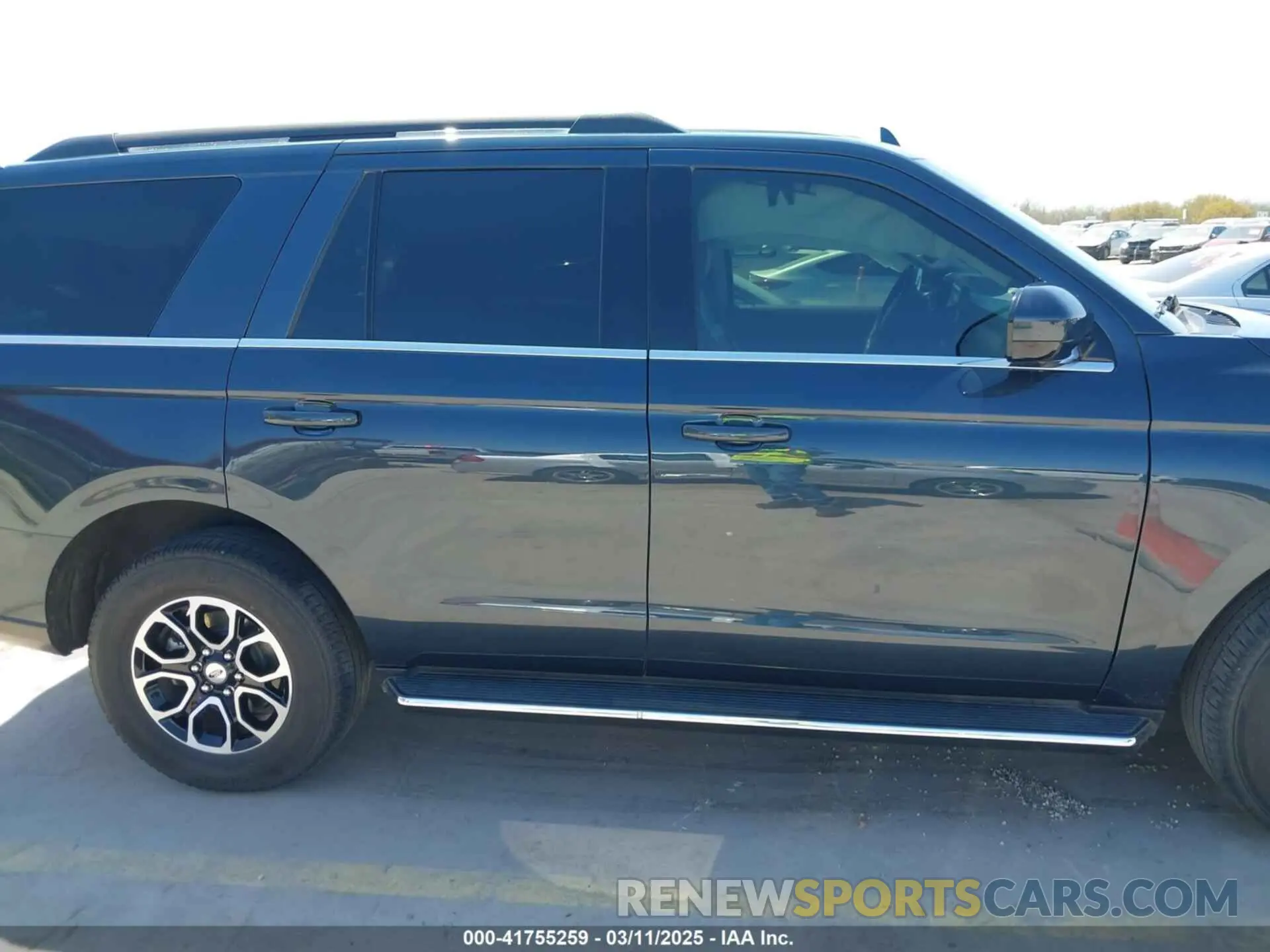 13 Фотография поврежденного автомобиля 1FMJU1J82PEA45419 FORD EXPEDITION 2023