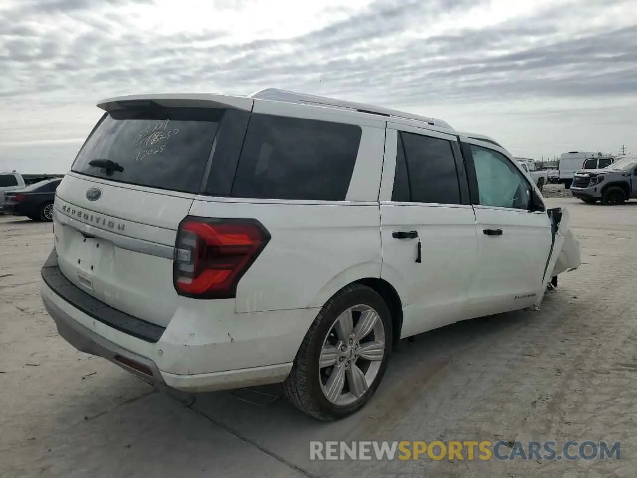 3 Фотография поврежденного автомобиля 1FMJU1L88PEA35667 FORD EXPEDITION 2023