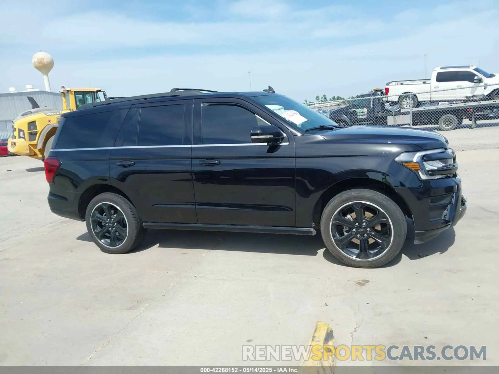 13 Фотография поврежденного автомобиля 1FMJU2A81PEA34207 FORD EXPEDITION 2023