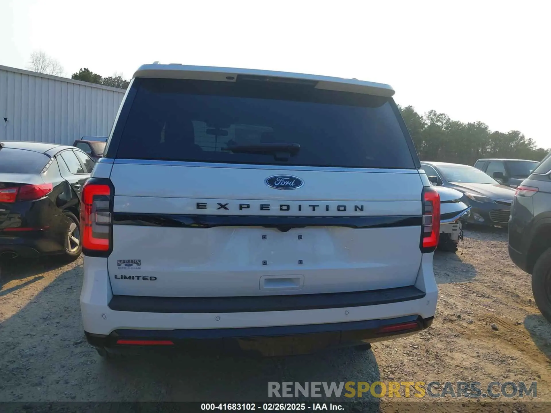 16 Photograph of a damaged car 1FMJU2A84PEA53365 FORD EXPEDITION 2023