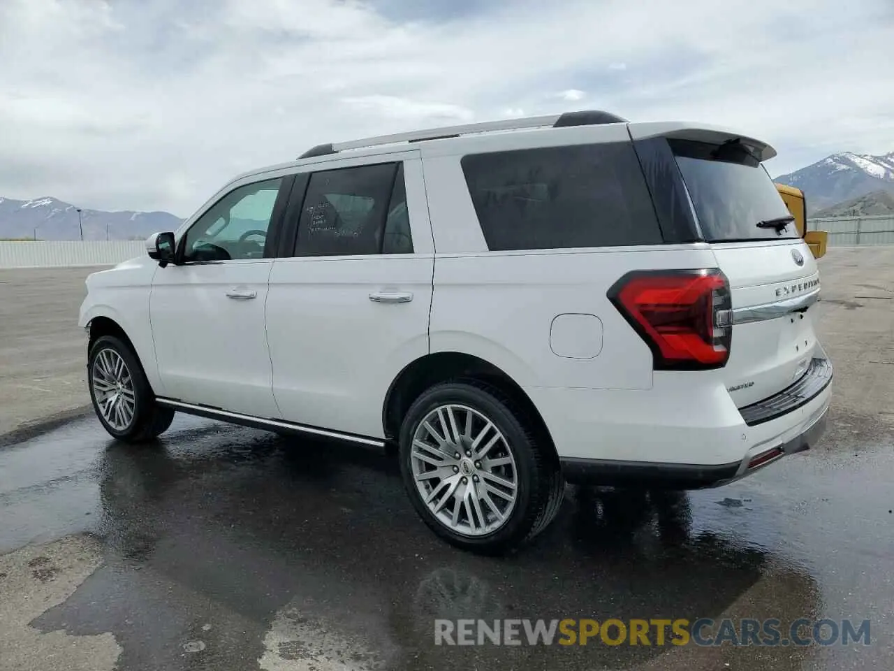2 Photograph of a damaged car 1FMJU2A84PEA55004 FORD EXPEDITION 2023