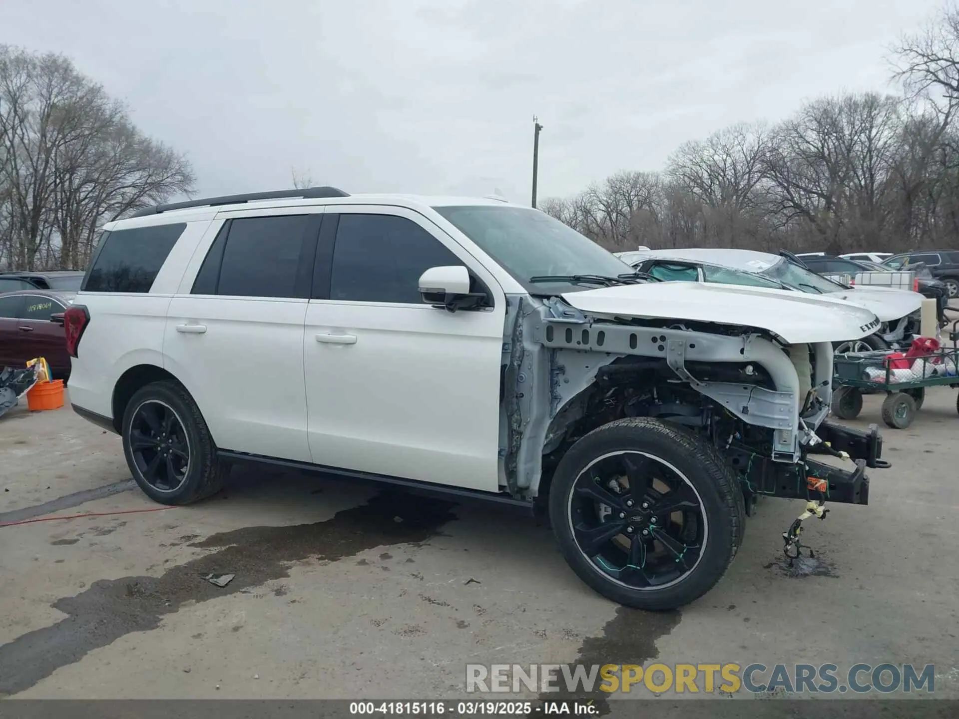 14 Photograph of a damaged car 1FMJU2A8XPEA34223 FORD EXPEDITION 2023